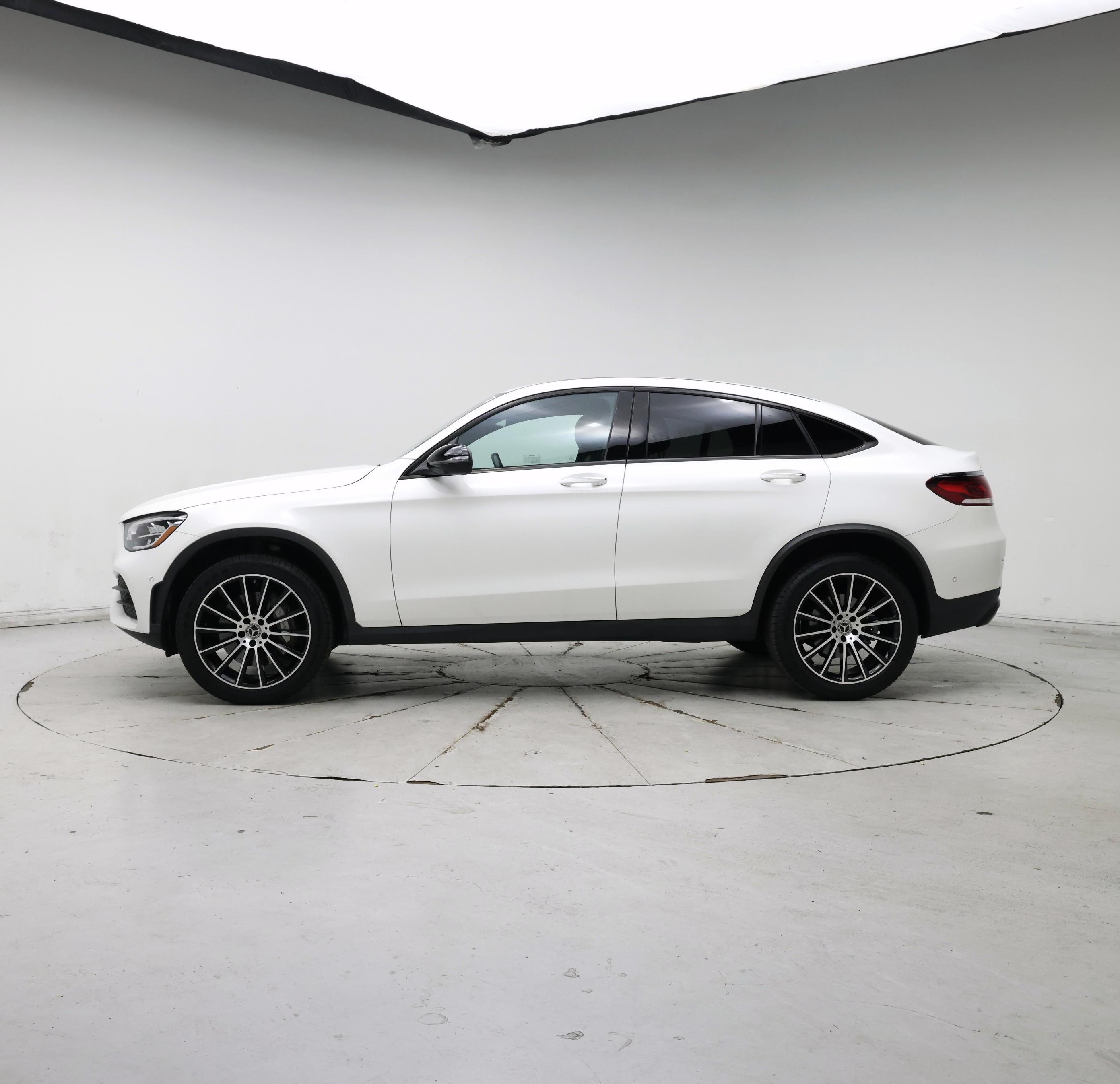 Thumbnail: 2023 Mercedes-Benz GLC - 3