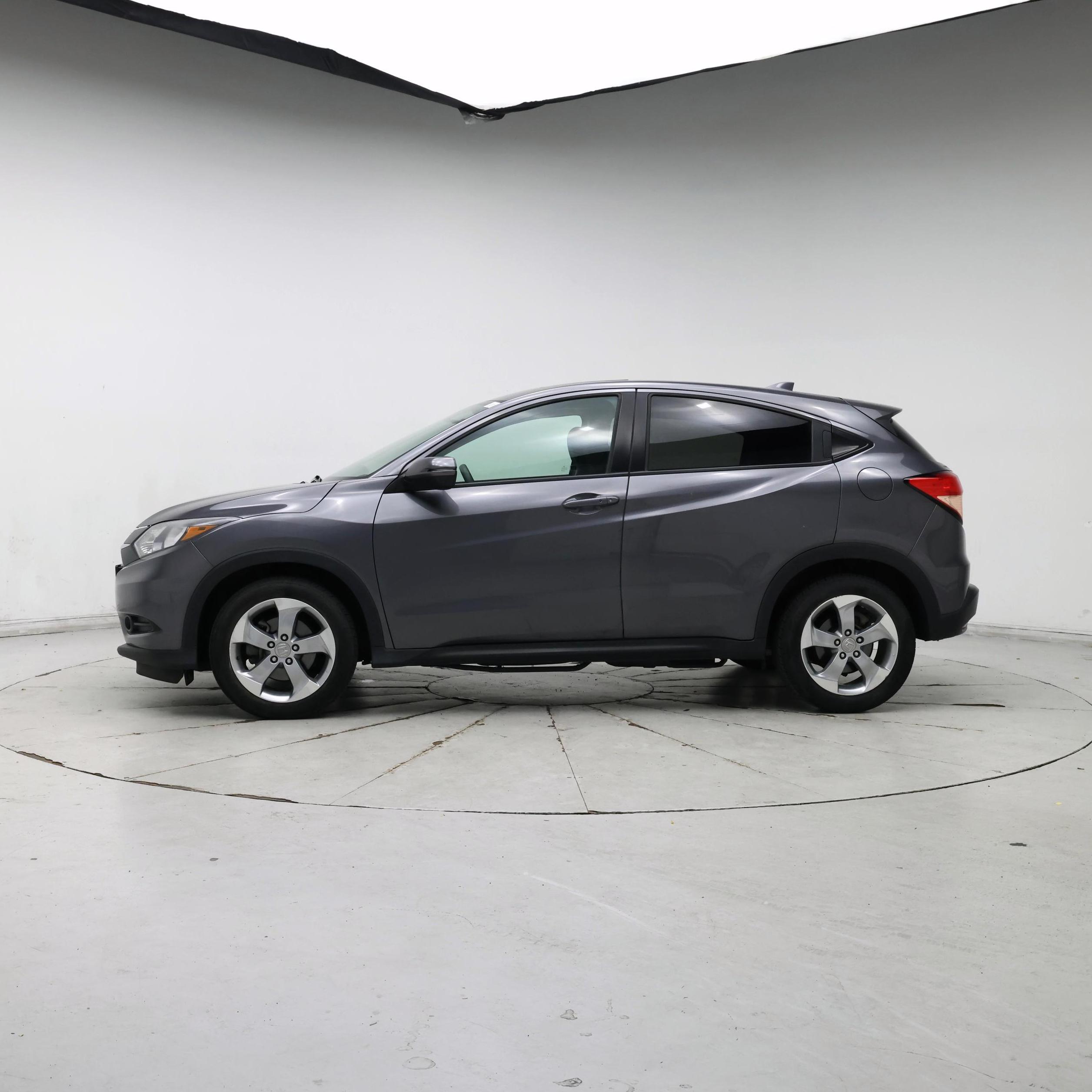 Thumbnail: 2017 Honda HR-V - 3