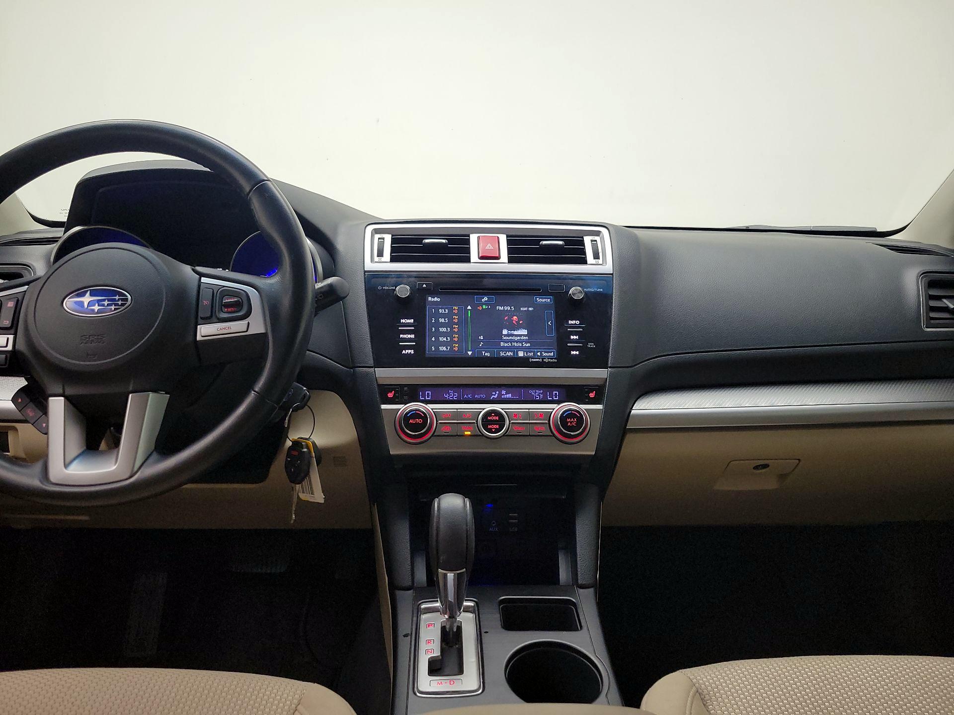 Thumbnail: 2016 Subaru Outback - 9