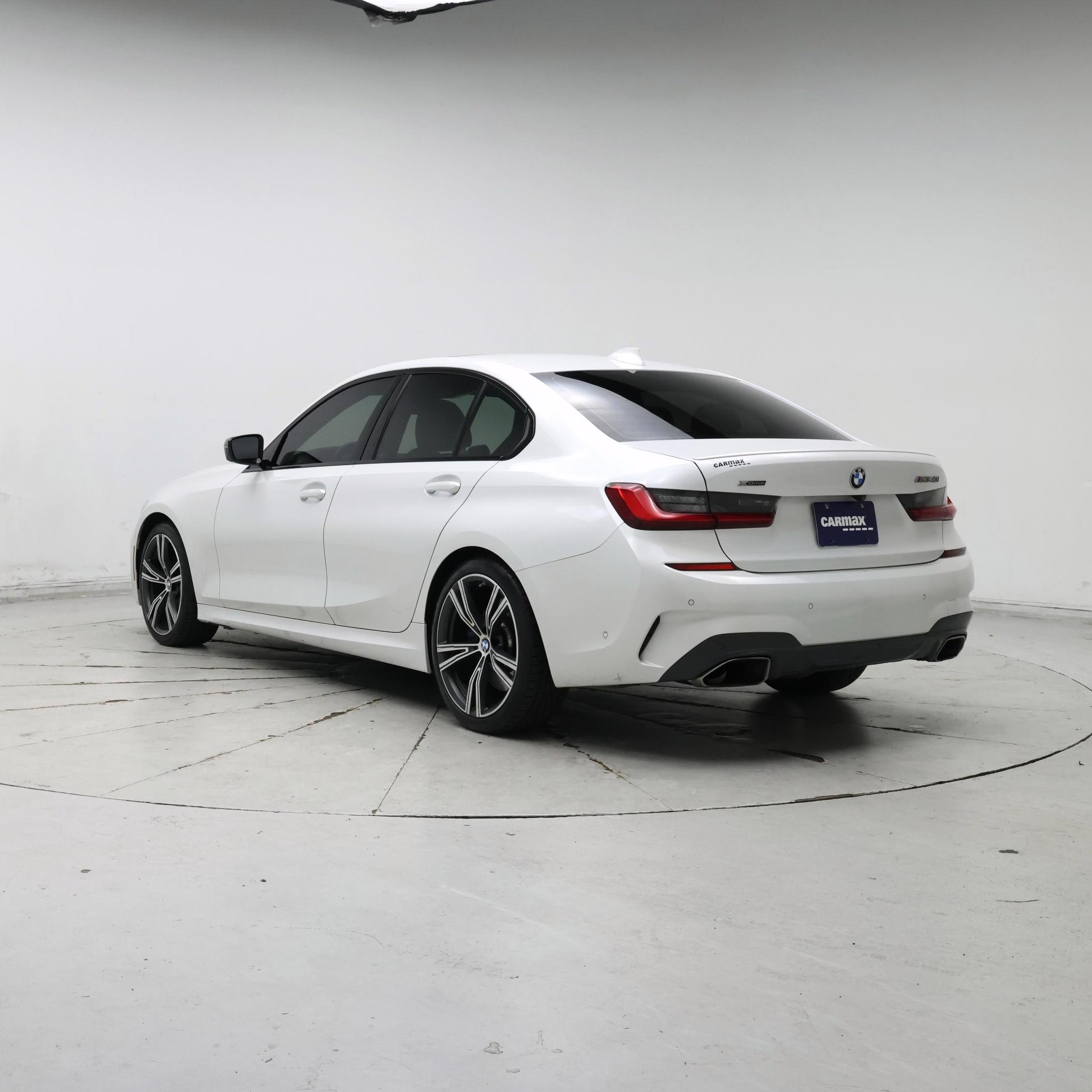 Thumbnail: 2020 BMW 3 Series - 2