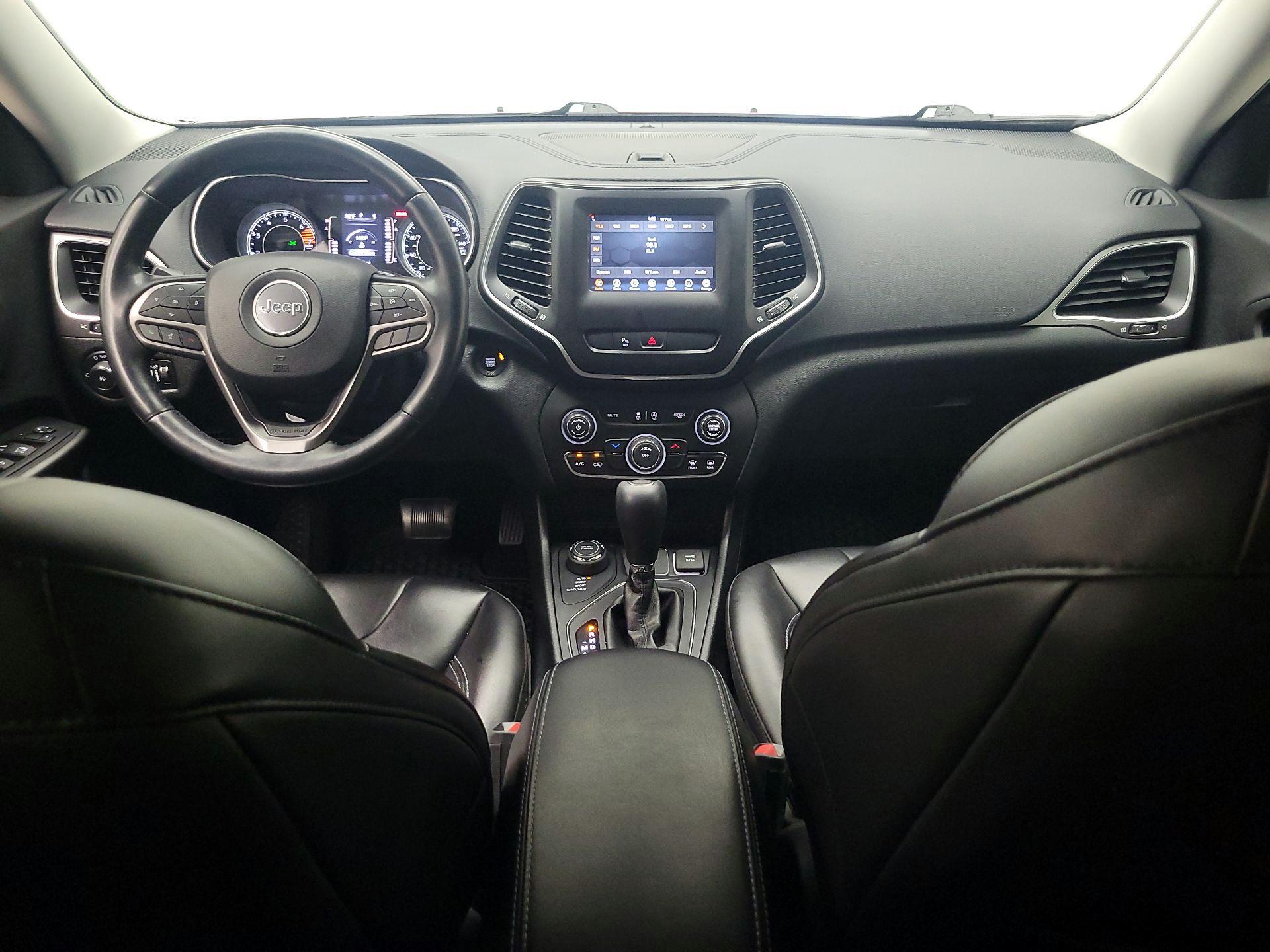 Thumbnail: 2020 Jeep Cherokee - 9