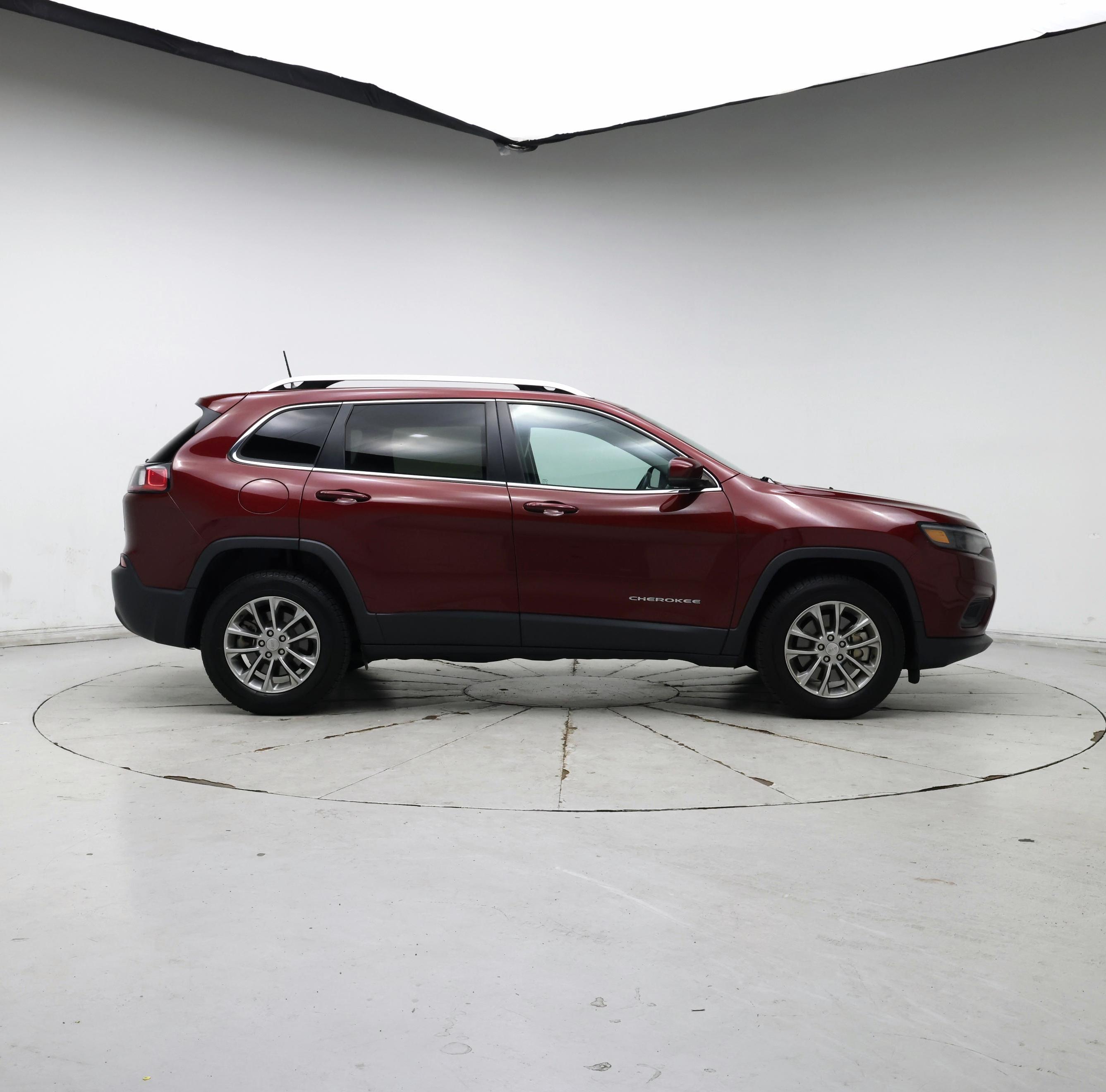 Thumbnail: 2020 Jeep Cherokee - 7