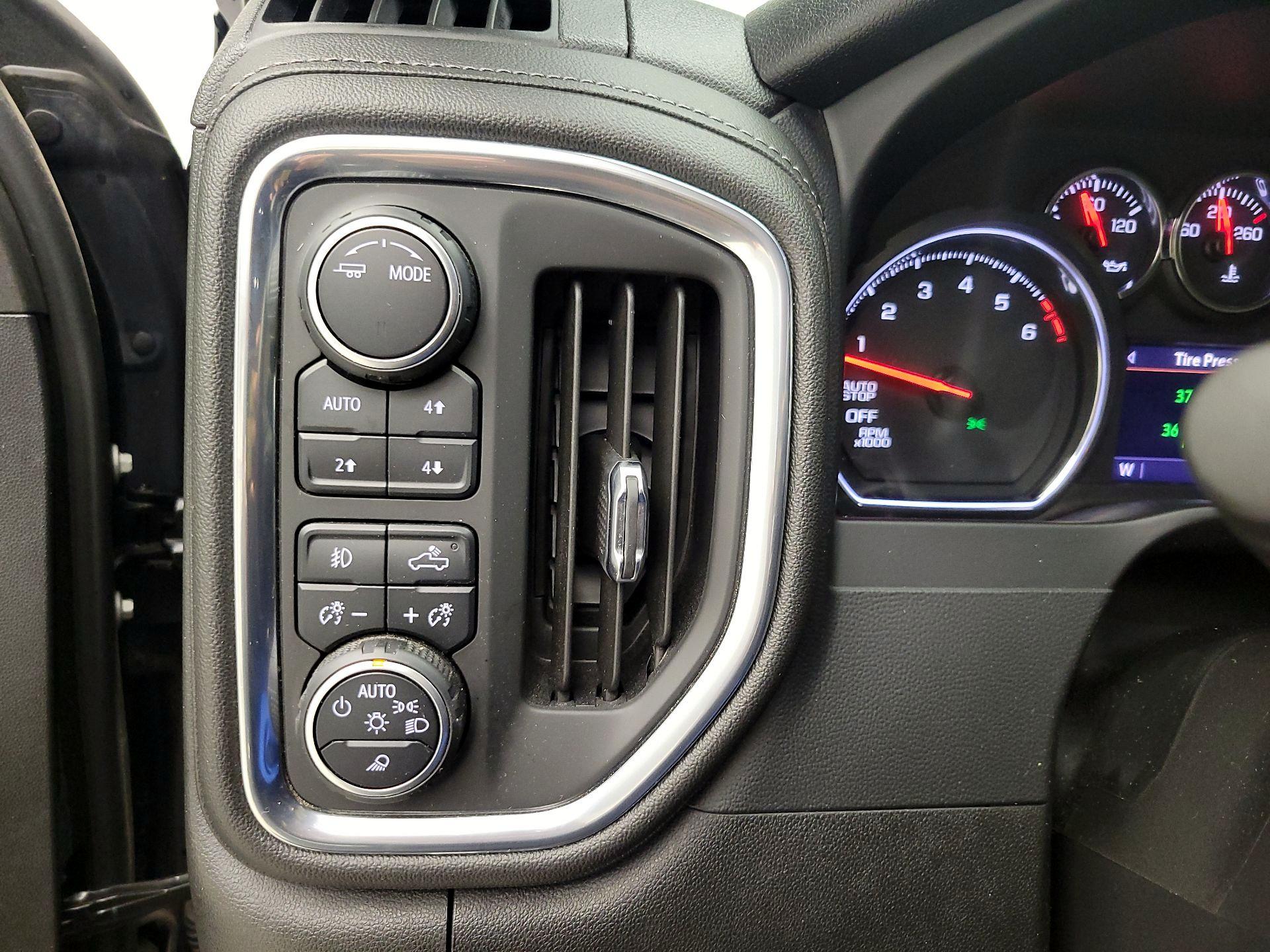 Thumbnail: 2021 Chevrolet Silverado 1500 - 13