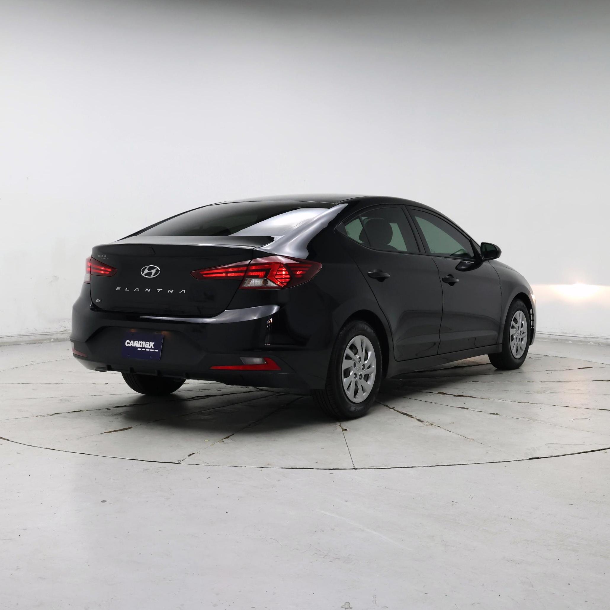 Thumbnail: 2020 Hyundai Elantra - 8