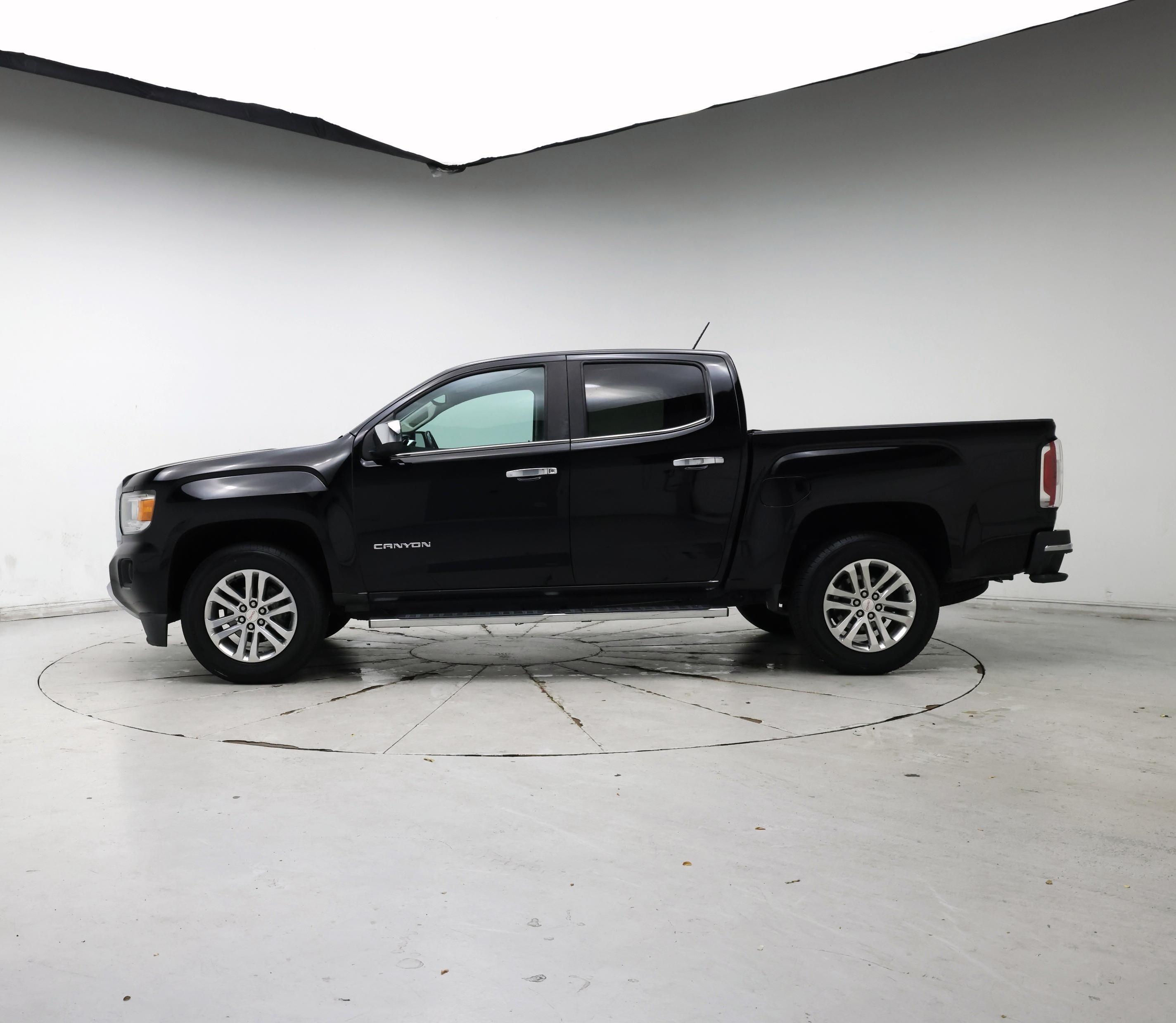 Thumbnail: 2015 GMC Canyon - 3