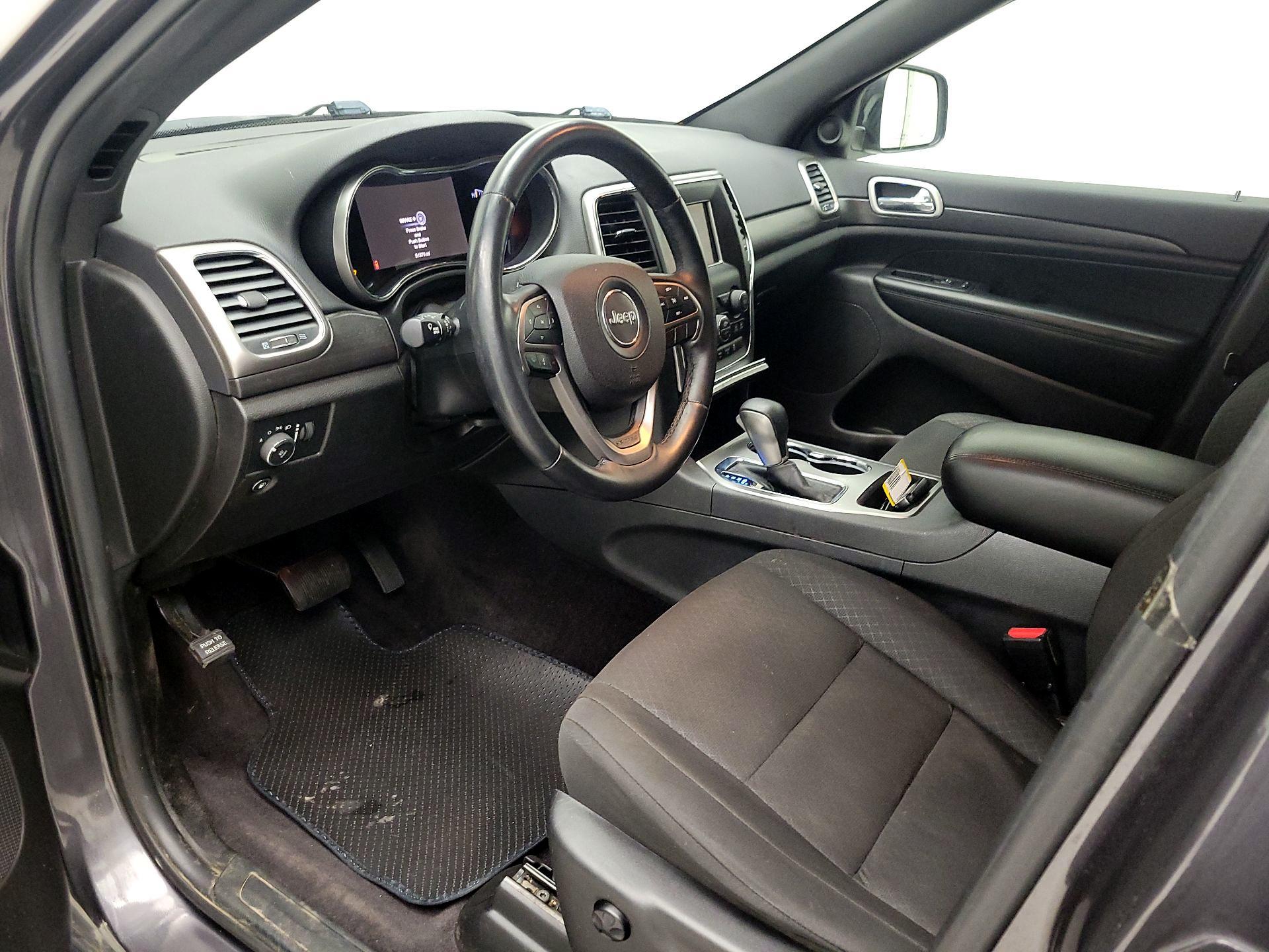 Thumbnail: 2018 Jeep Grand Cherokee - 11