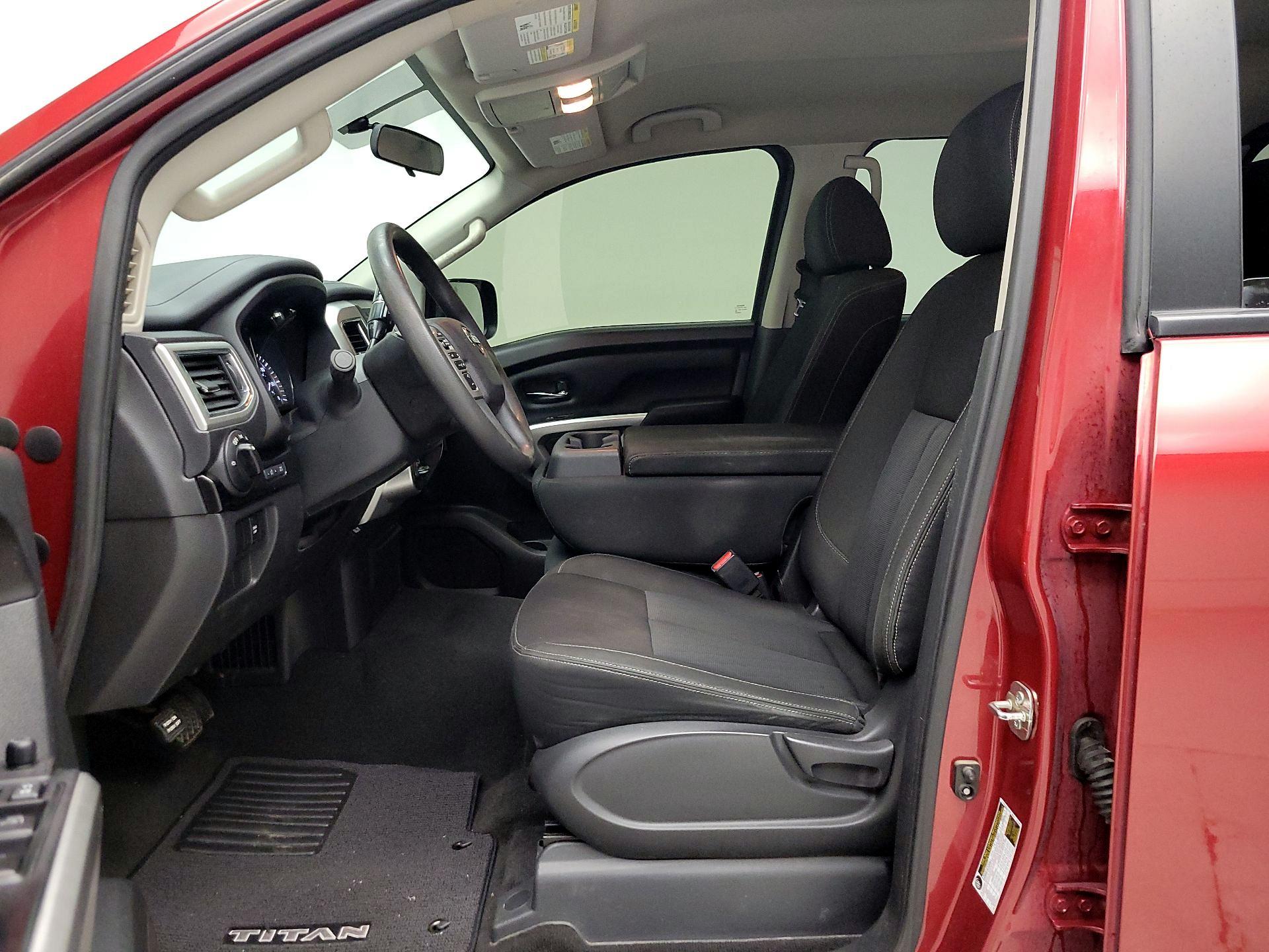 Thumbnail: 2018 Nissan Titan - 11