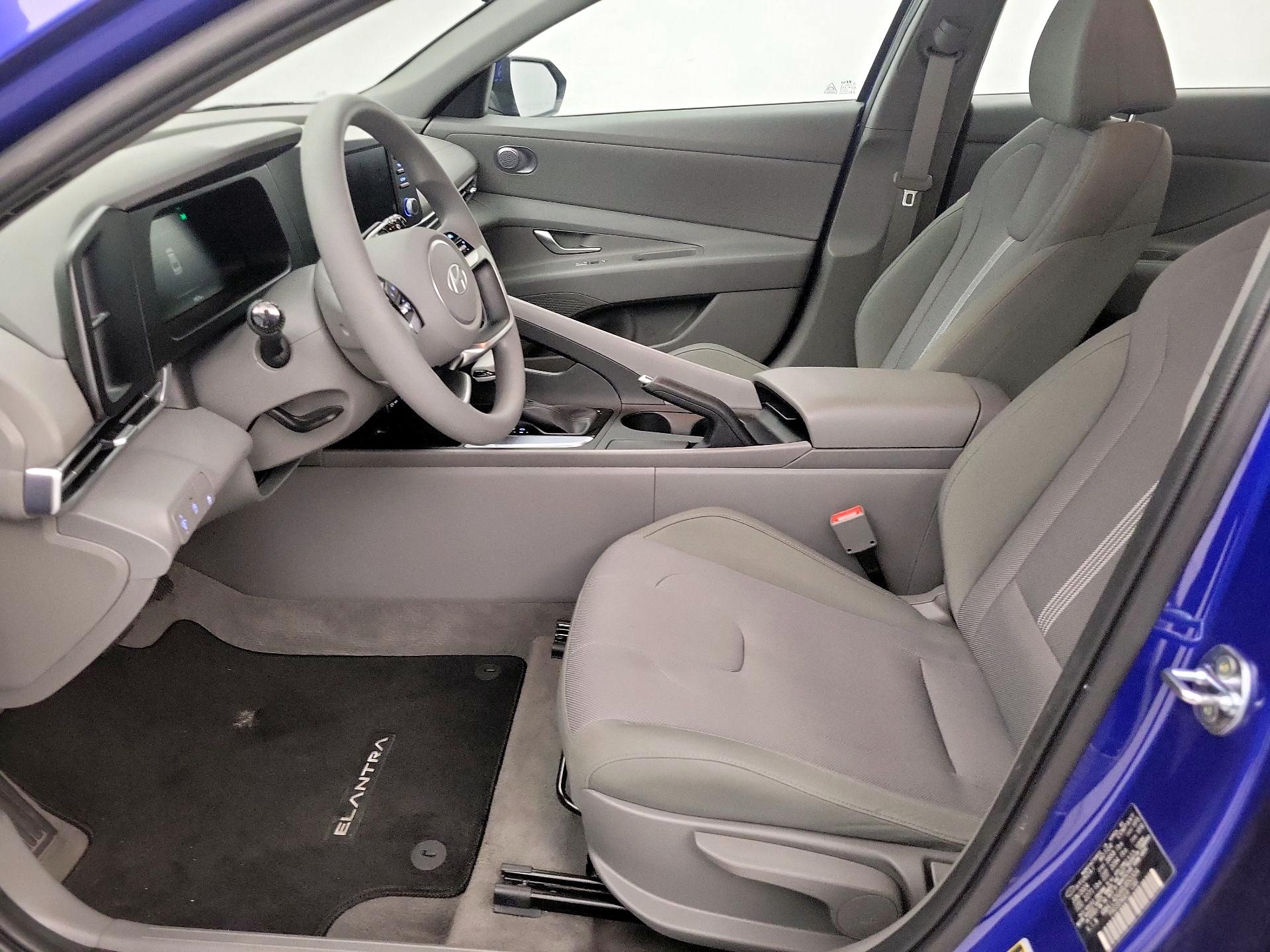 Thumbnail: 2024 Hyundai Elantra - 11