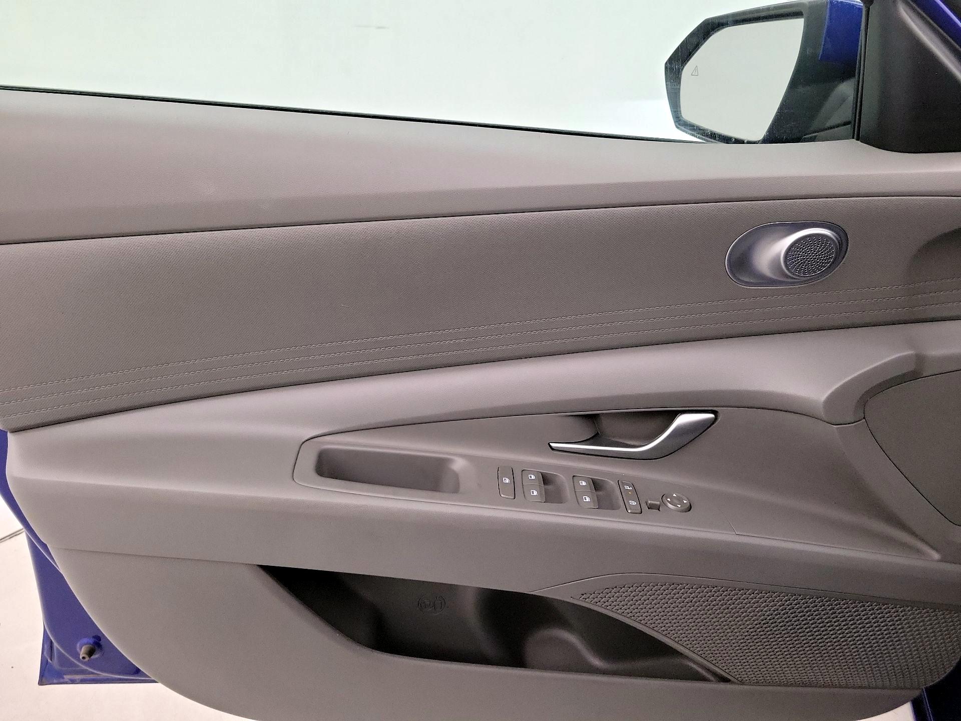 Thumbnail: 2024 Hyundai Elantra - 12