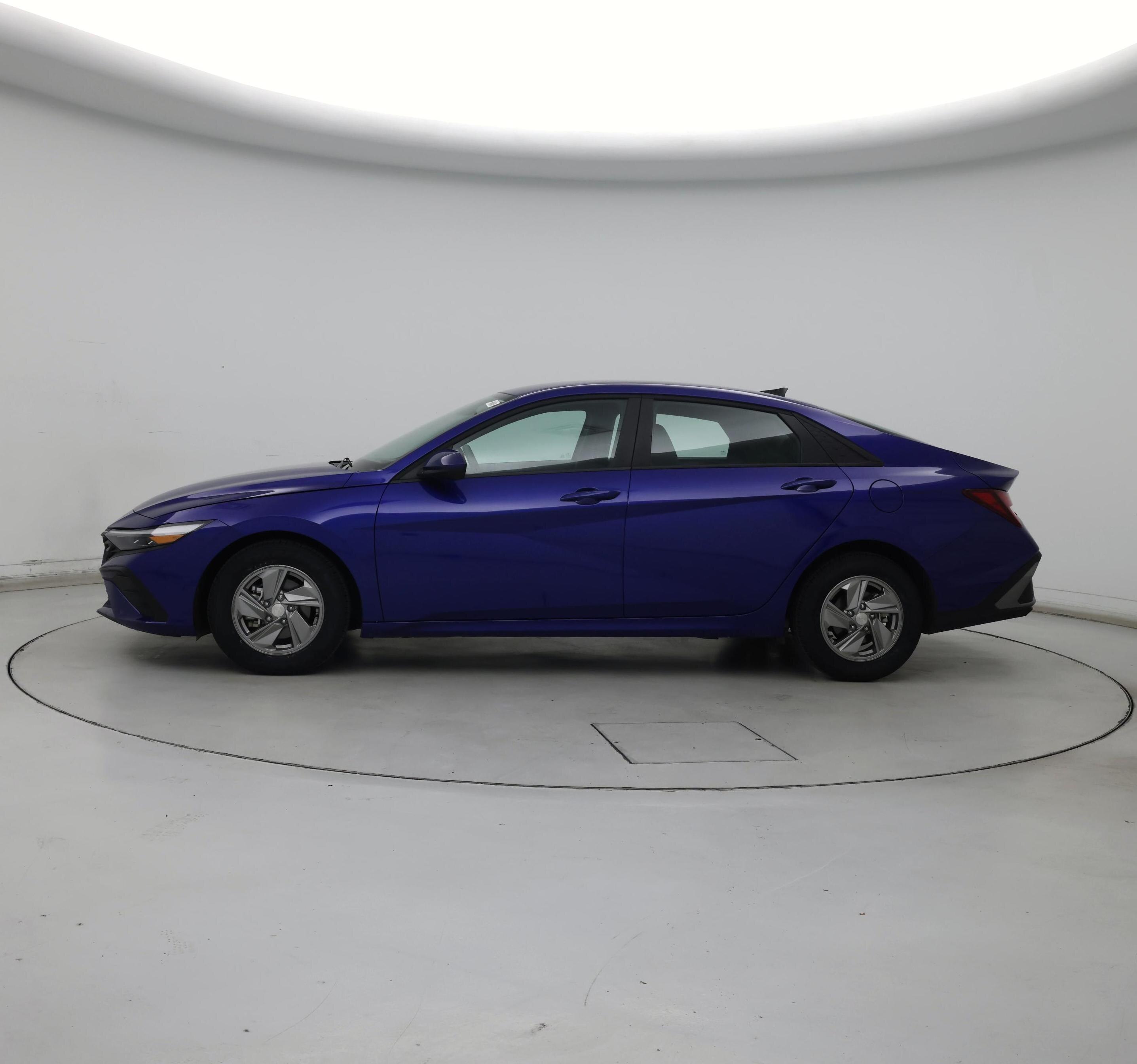 Thumbnail: 2024 Hyundai Elantra - 3