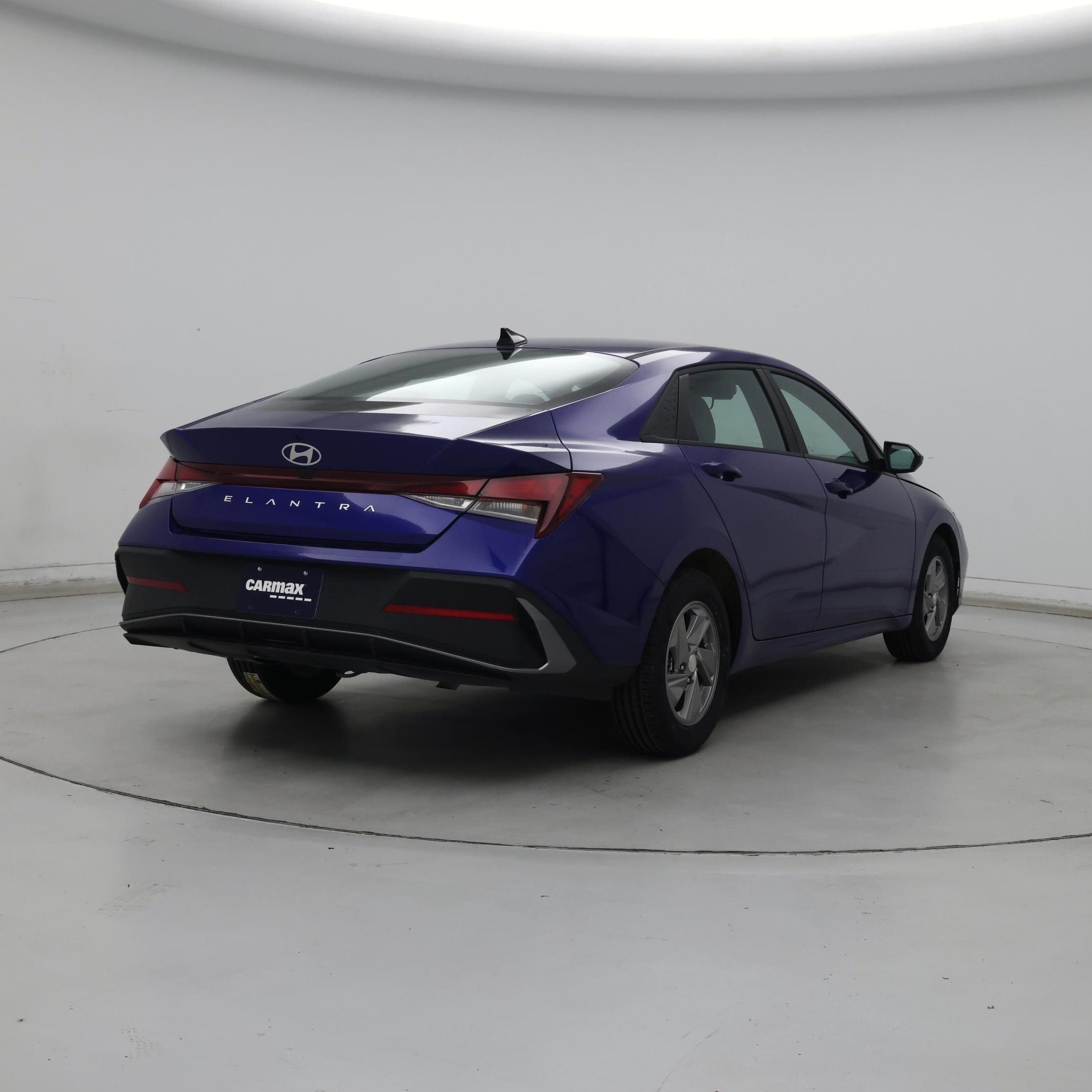 Thumbnail: 2024 Hyundai Elantra - 8
