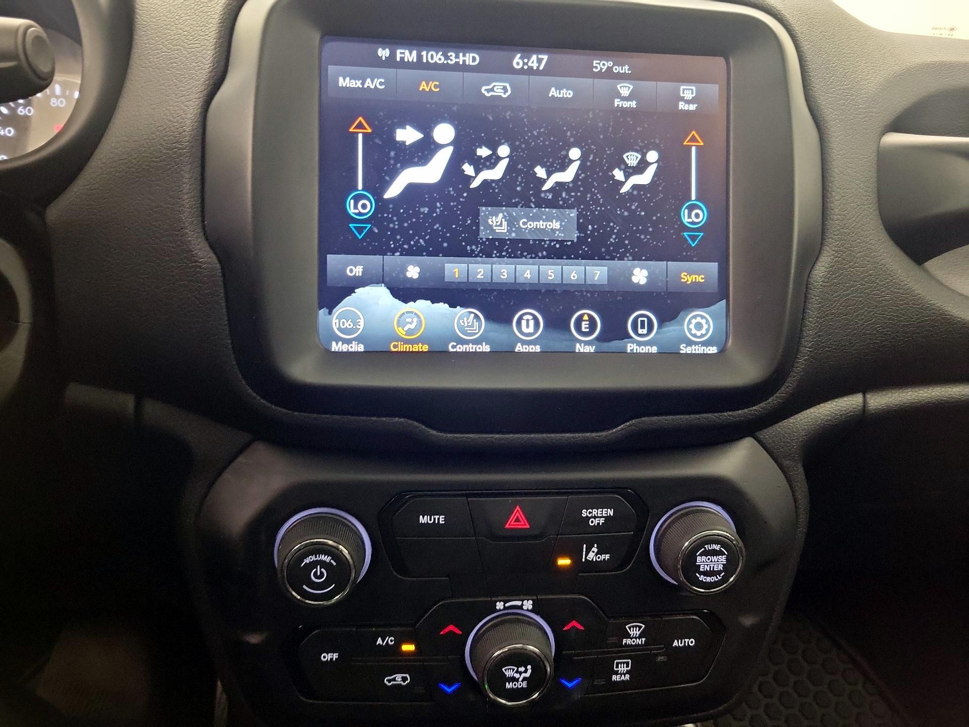 Thumbnail: 2022 Jeep Renegade - 17