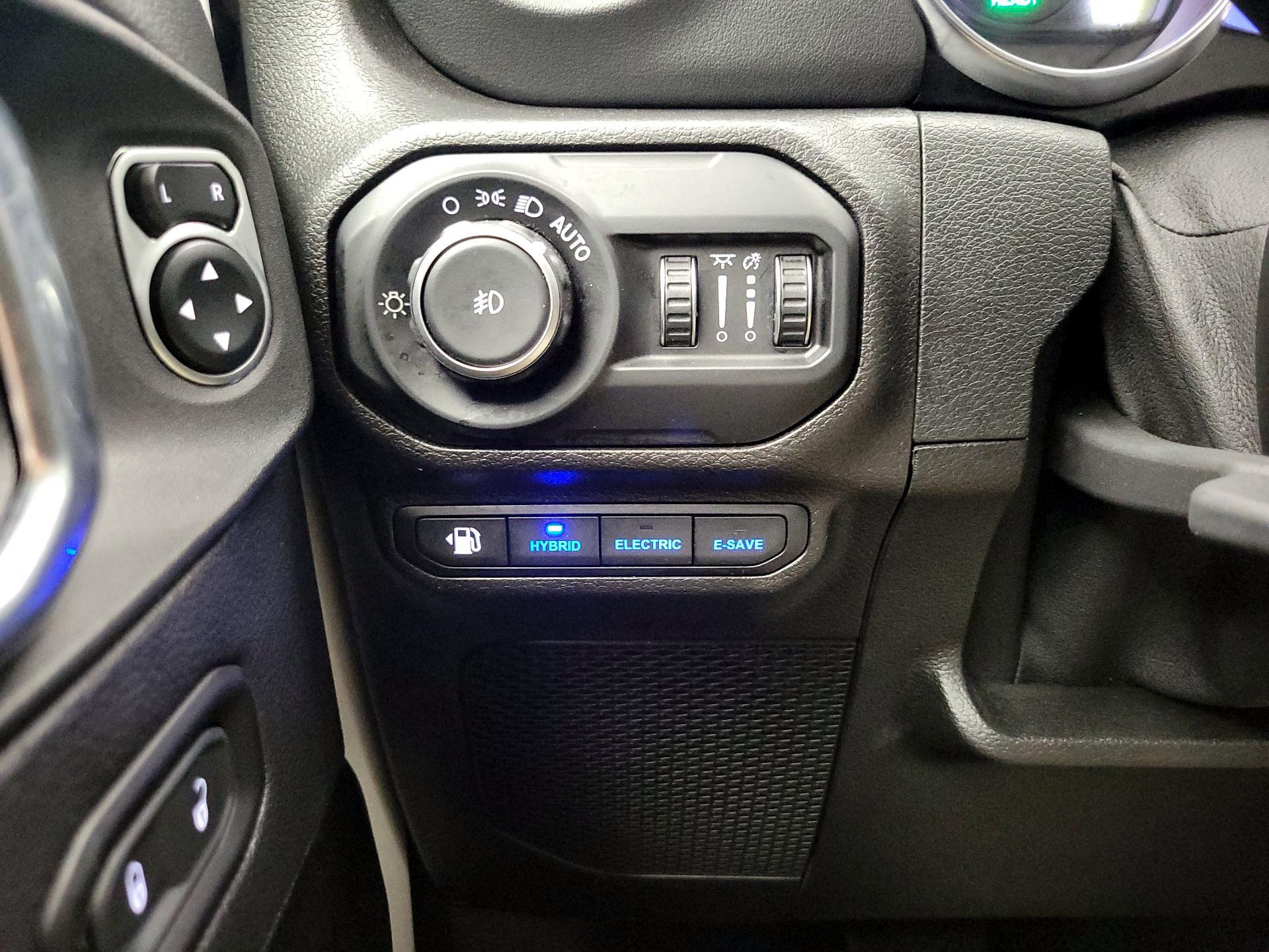 Thumbnail: 2021 Jeep Wrangler - 13