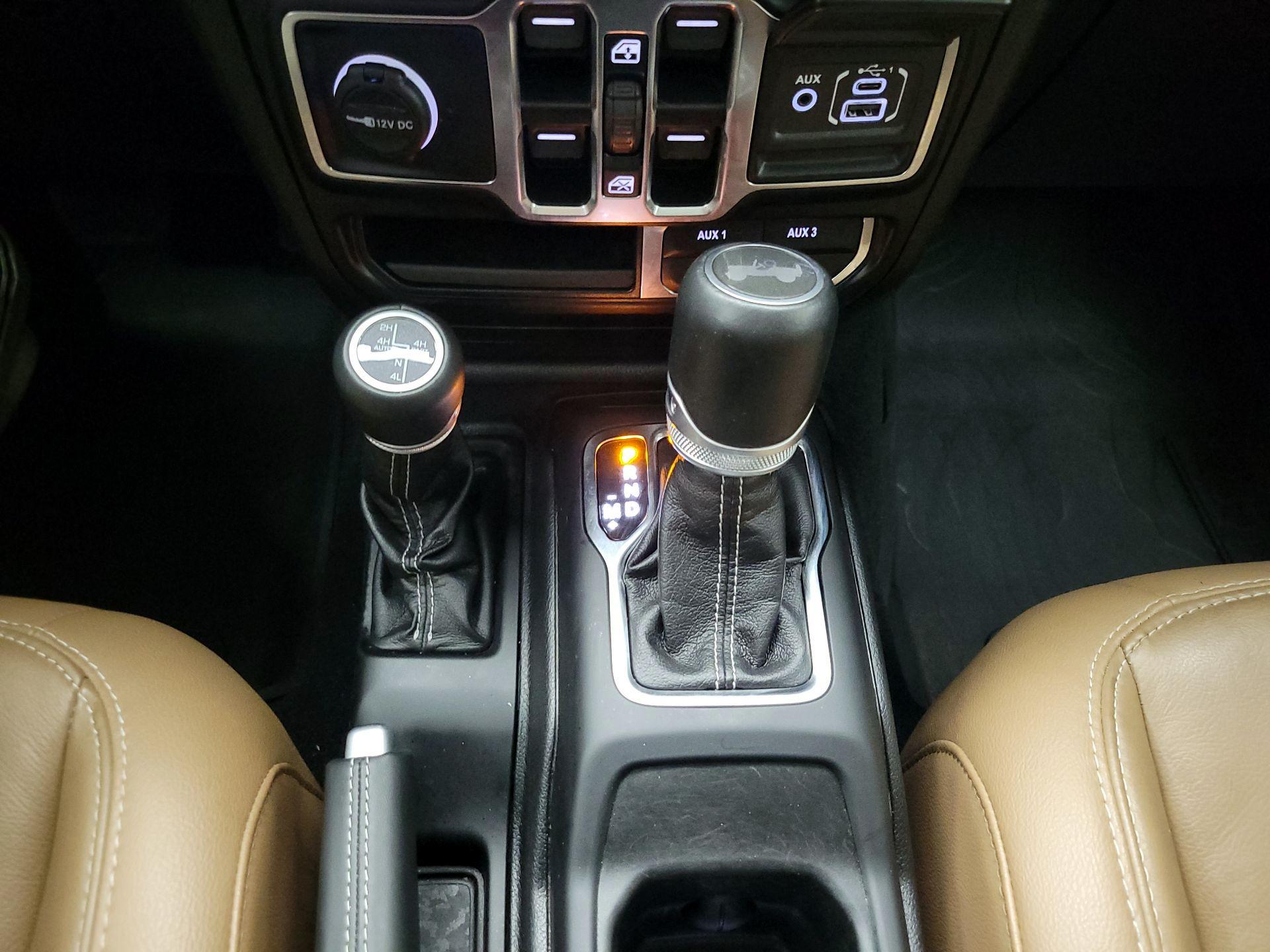 Thumbnail: 2021 Jeep Wrangler - 18