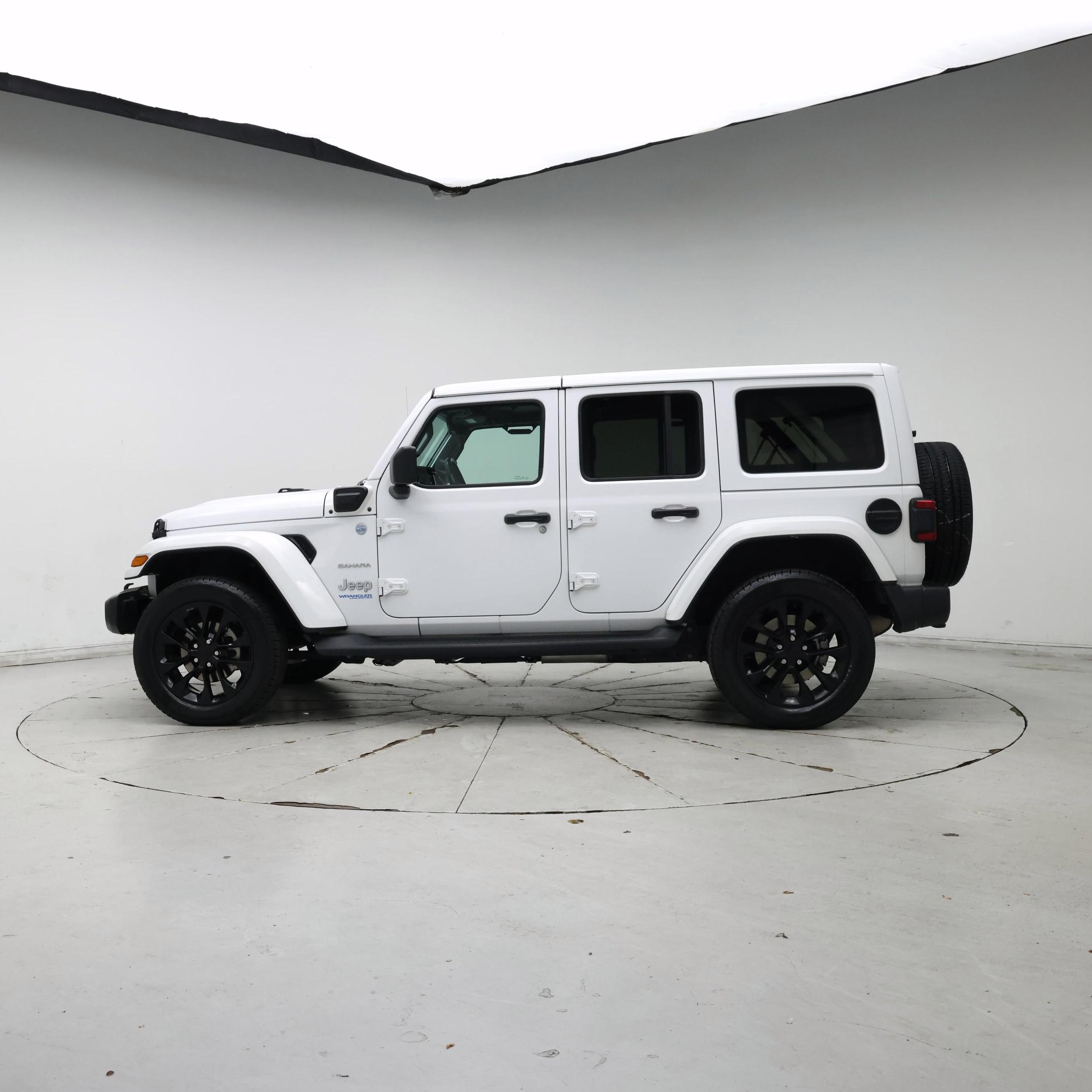 Thumbnail: 2021 Jeep Wrangler - 3