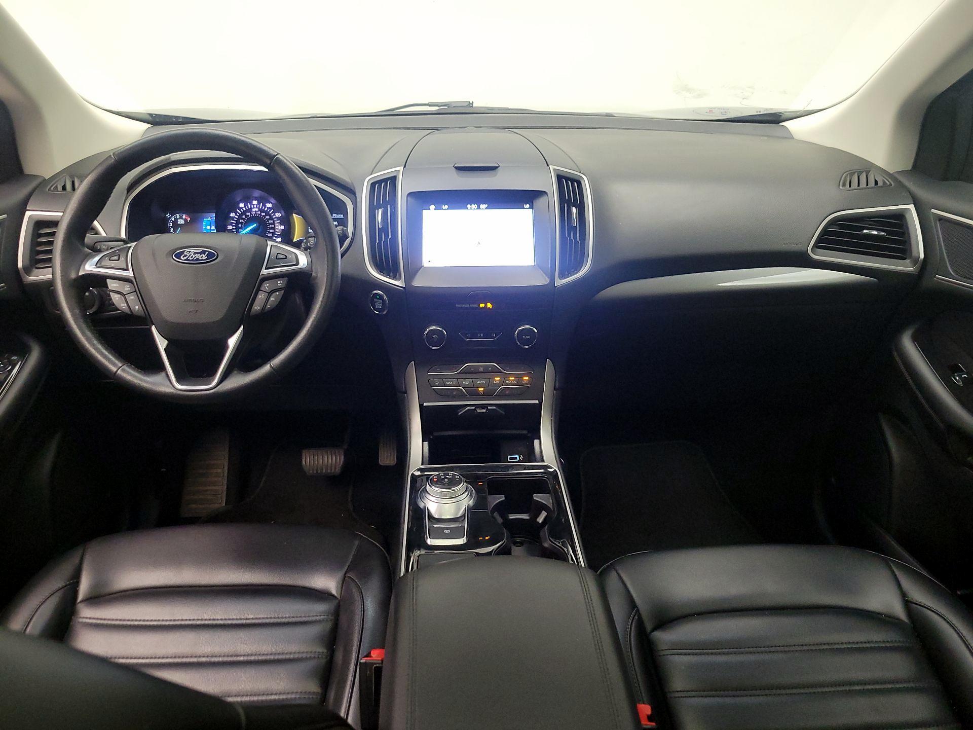 Thumbnail: 2019 Ford Edge - 9