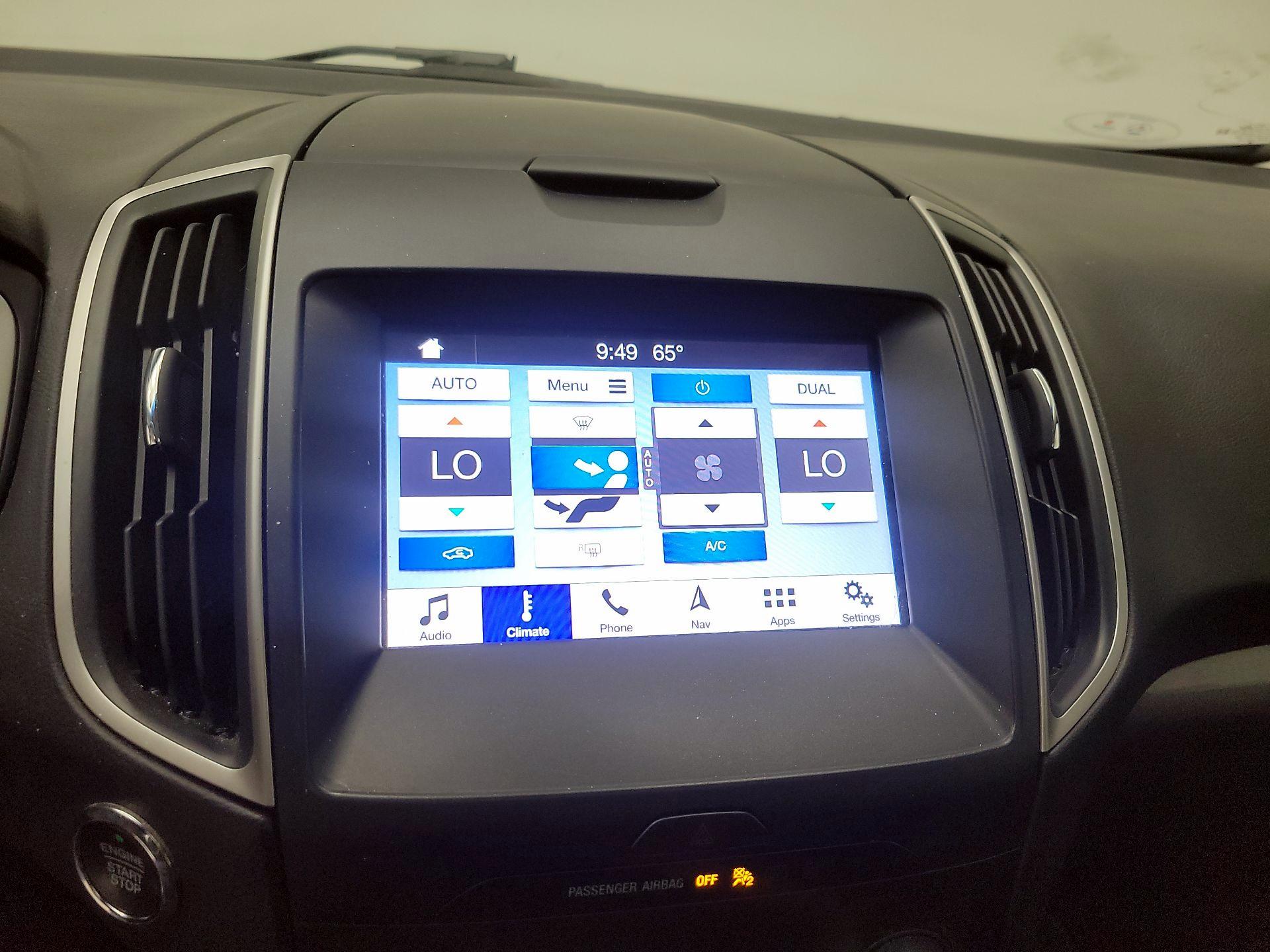 Thumbnail: 2019 Ford Edge - 17