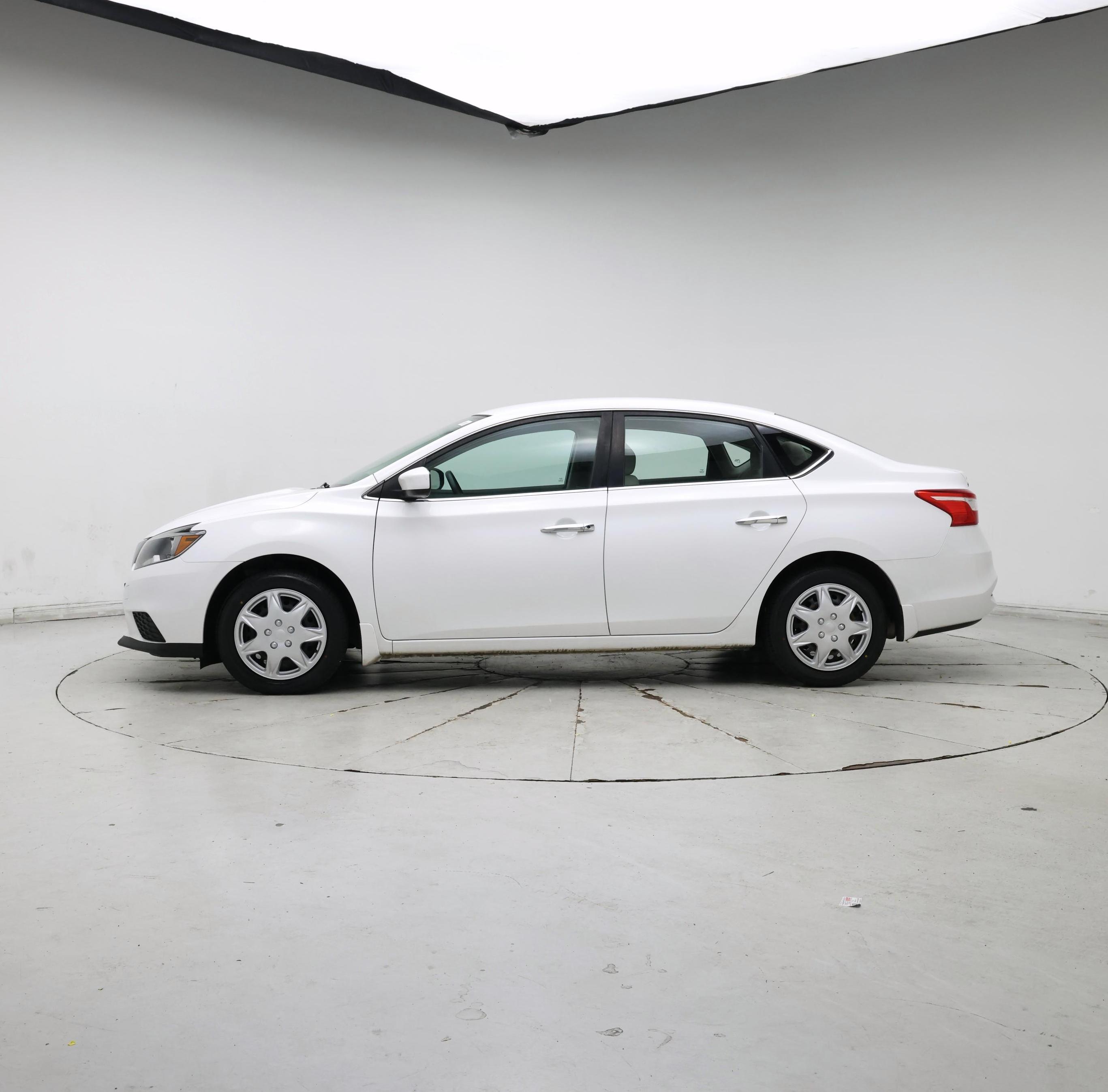 Thumbnail: 2017 Nissan Sentra - 3