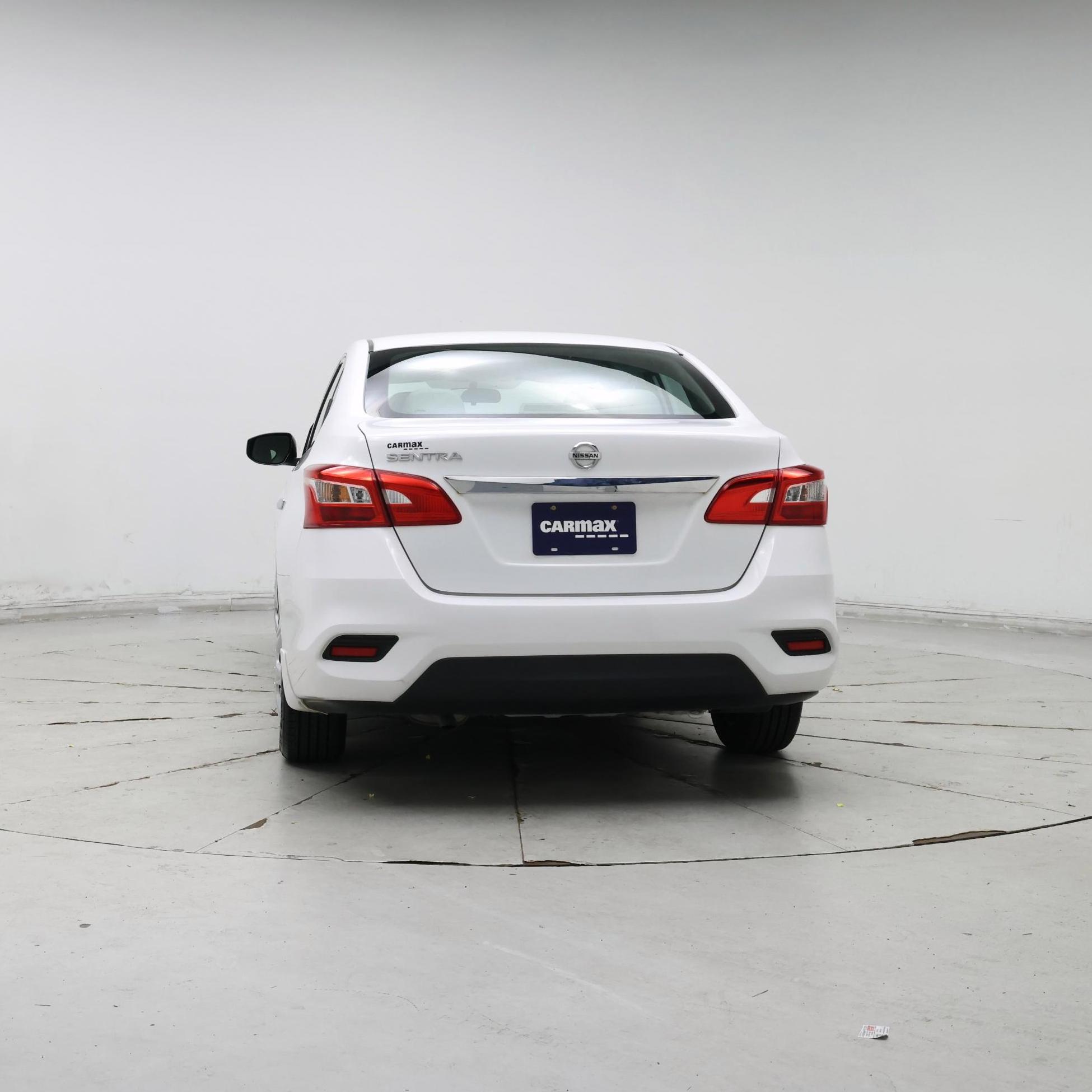 Thumbnail: 2017 Nissan Sentra - 6