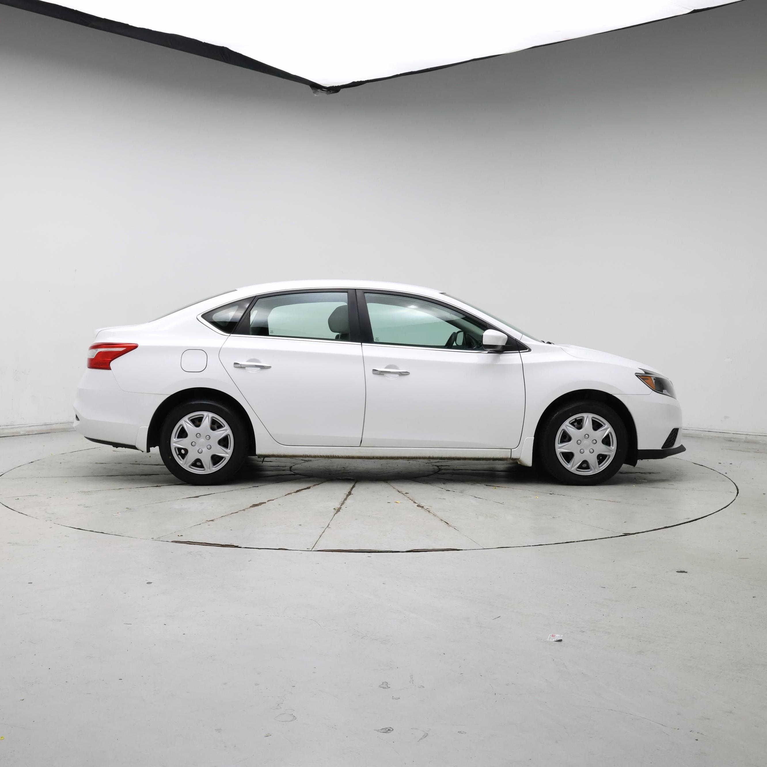 Thumbnail: 2017 Nissan Sentra - 7