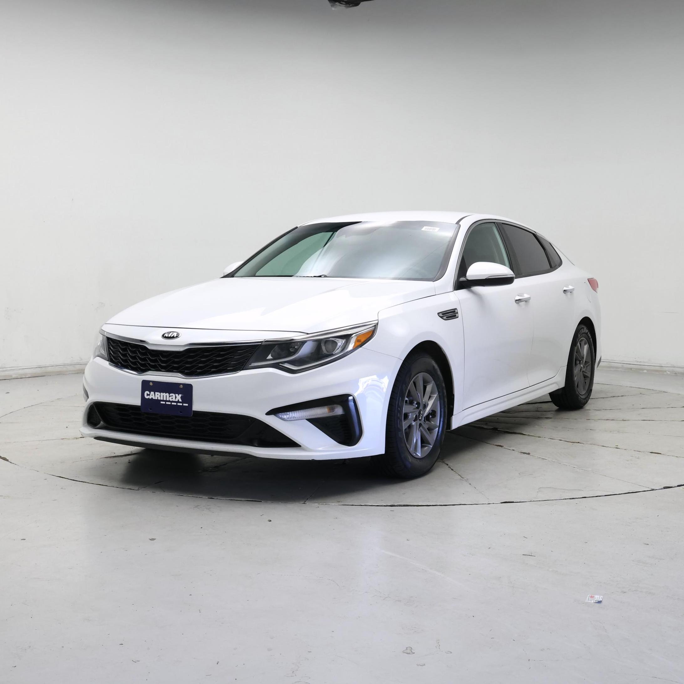 Thumbnail: 2020 Kia Optima - 4