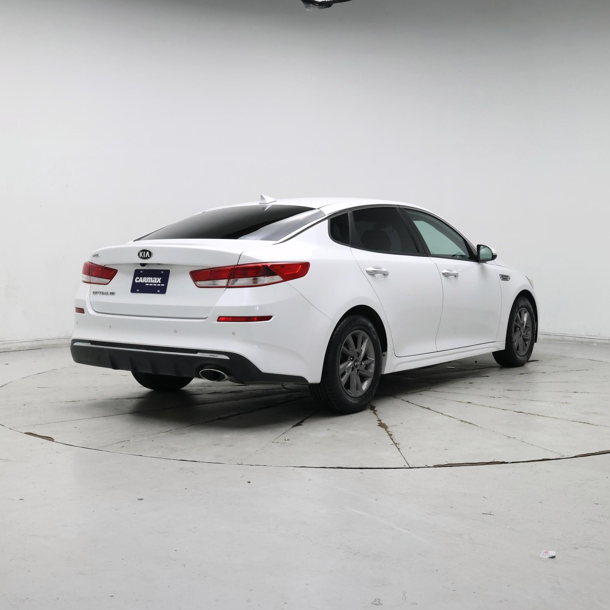 Thumbnail: 2020 Kia Optima - 8