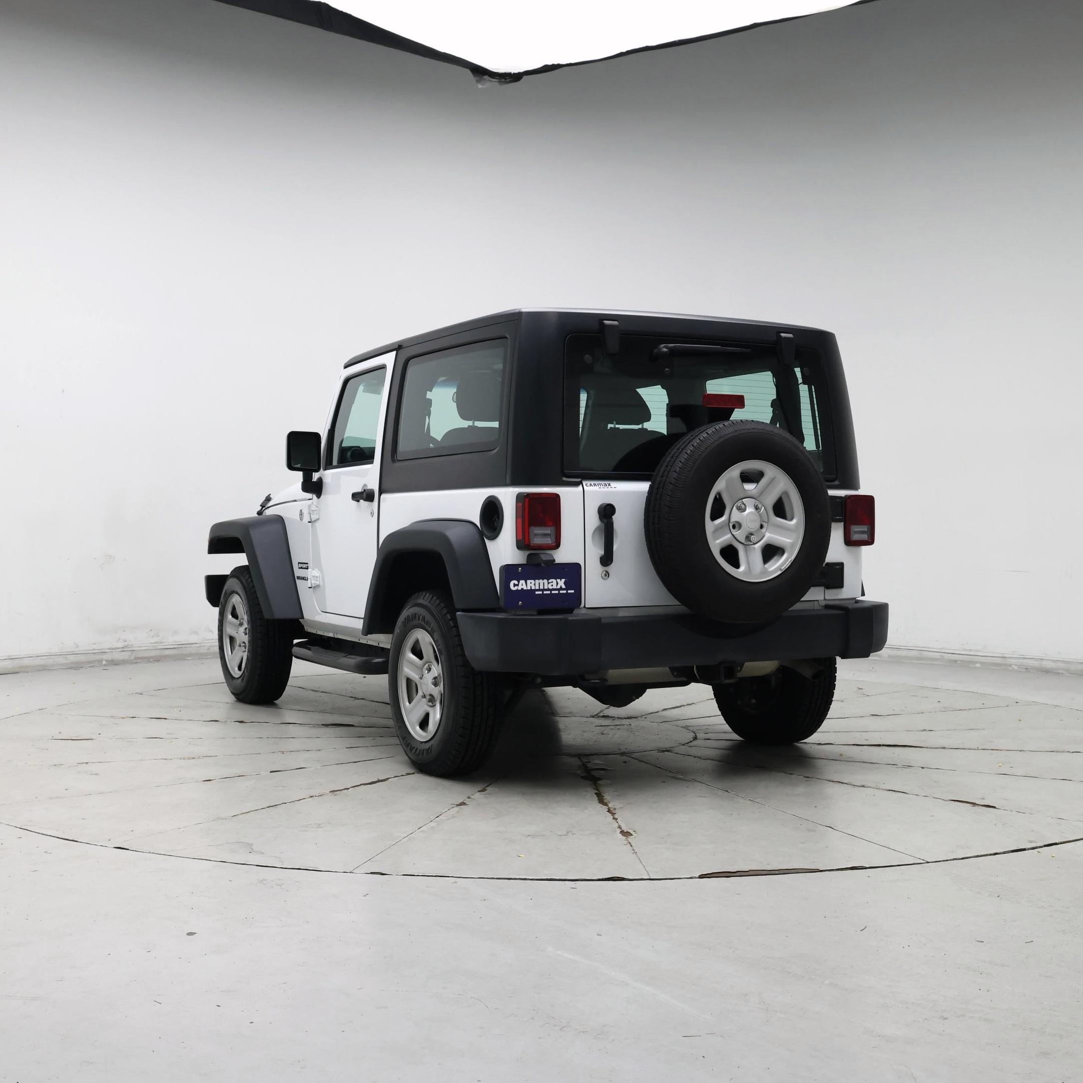 Thumbnail: 2016 Jeep Wrangler - 2