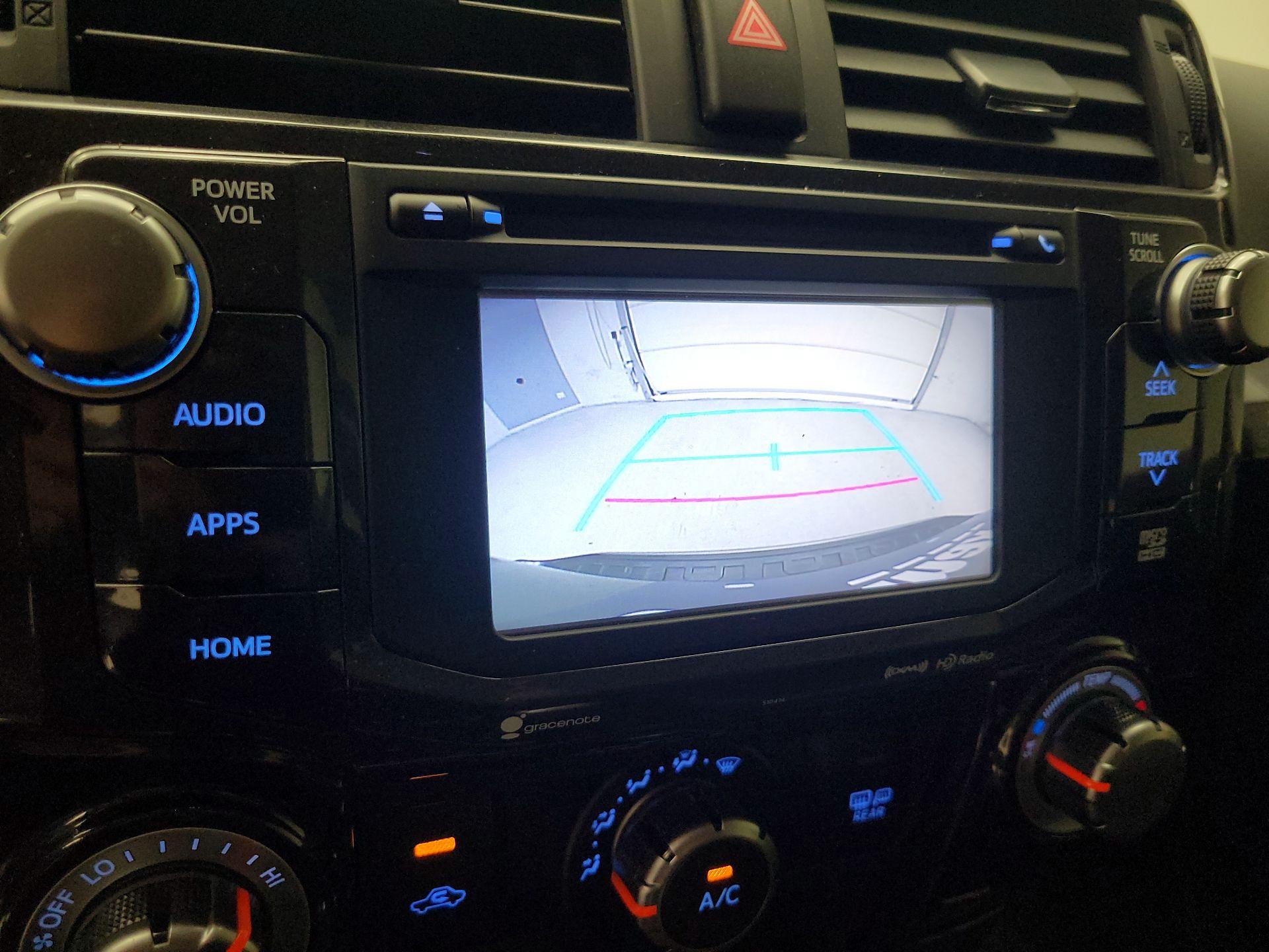 Thumbnail: 2018 Toyota 4Runner - 15