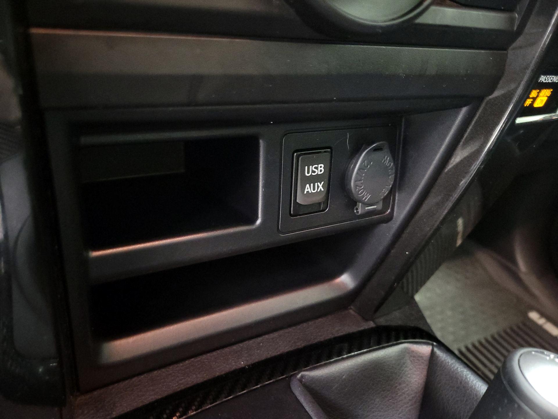 Thumbnail: 2018 Toyota 4Runner - 19