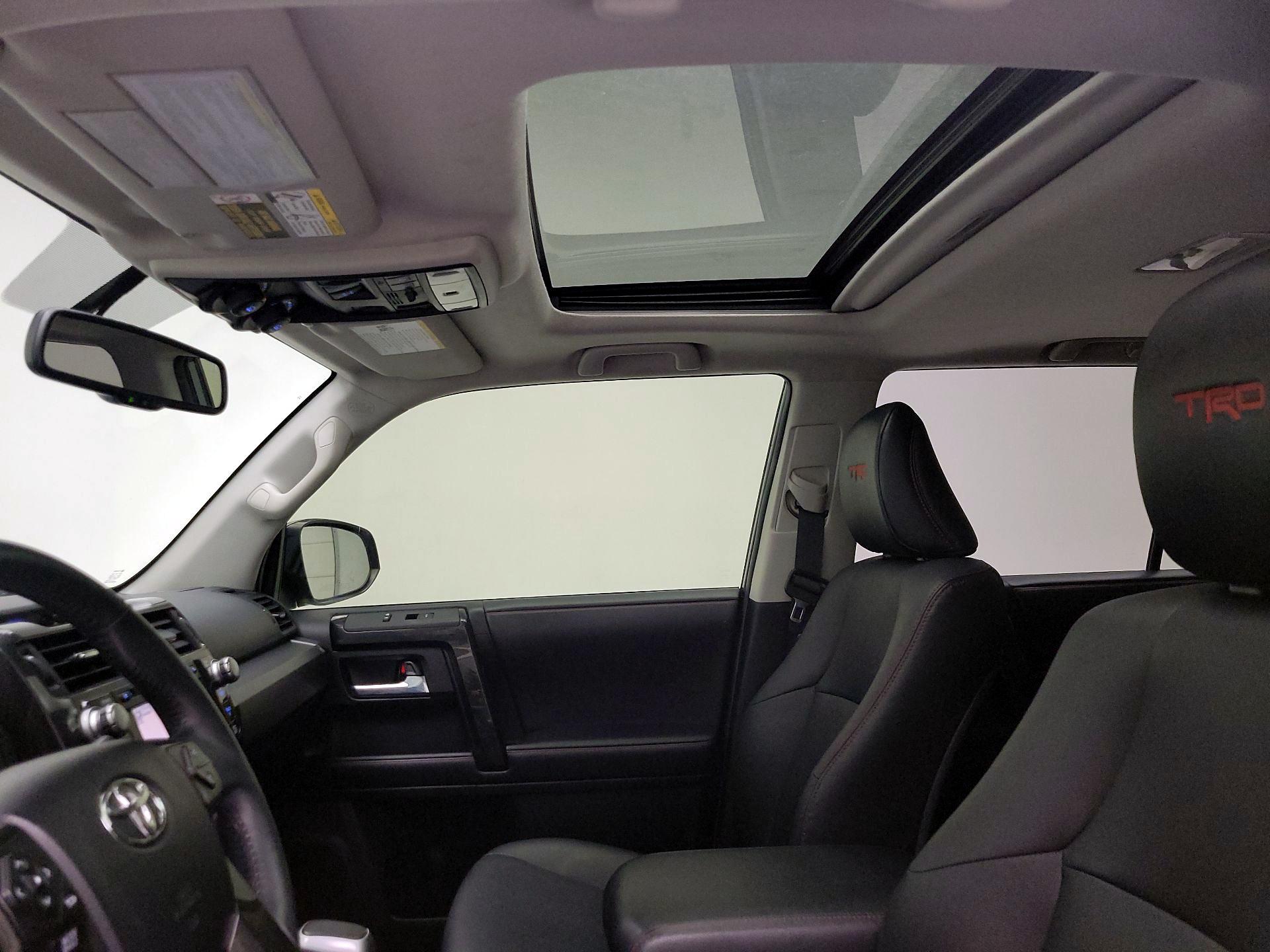 Thumbnail: 2018 Toyota 4Runner - 20