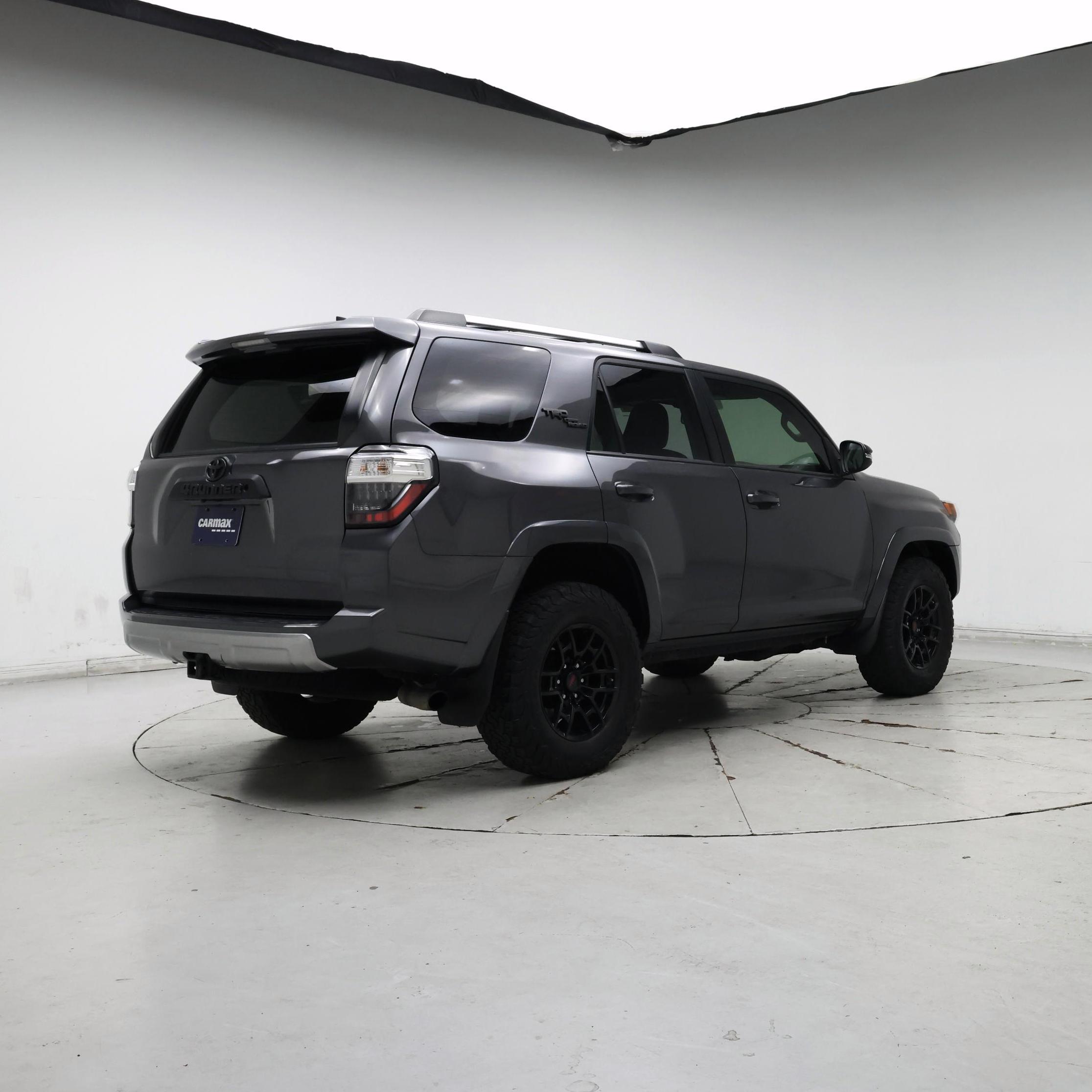 Thumbnail: 2018 Toyota 4Runner - 8