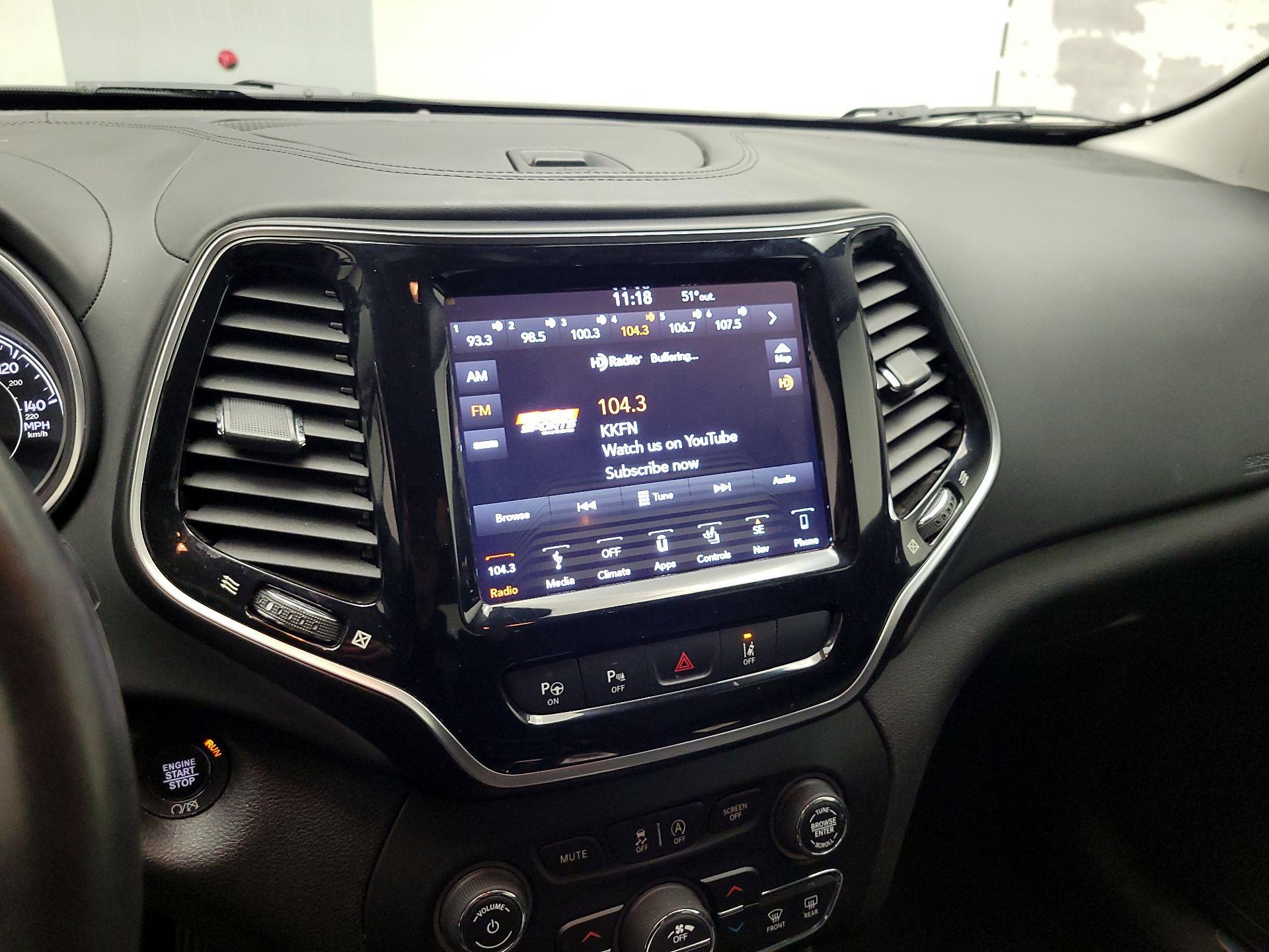 Thumbnail: 2019 Jeep Cherokee - 14