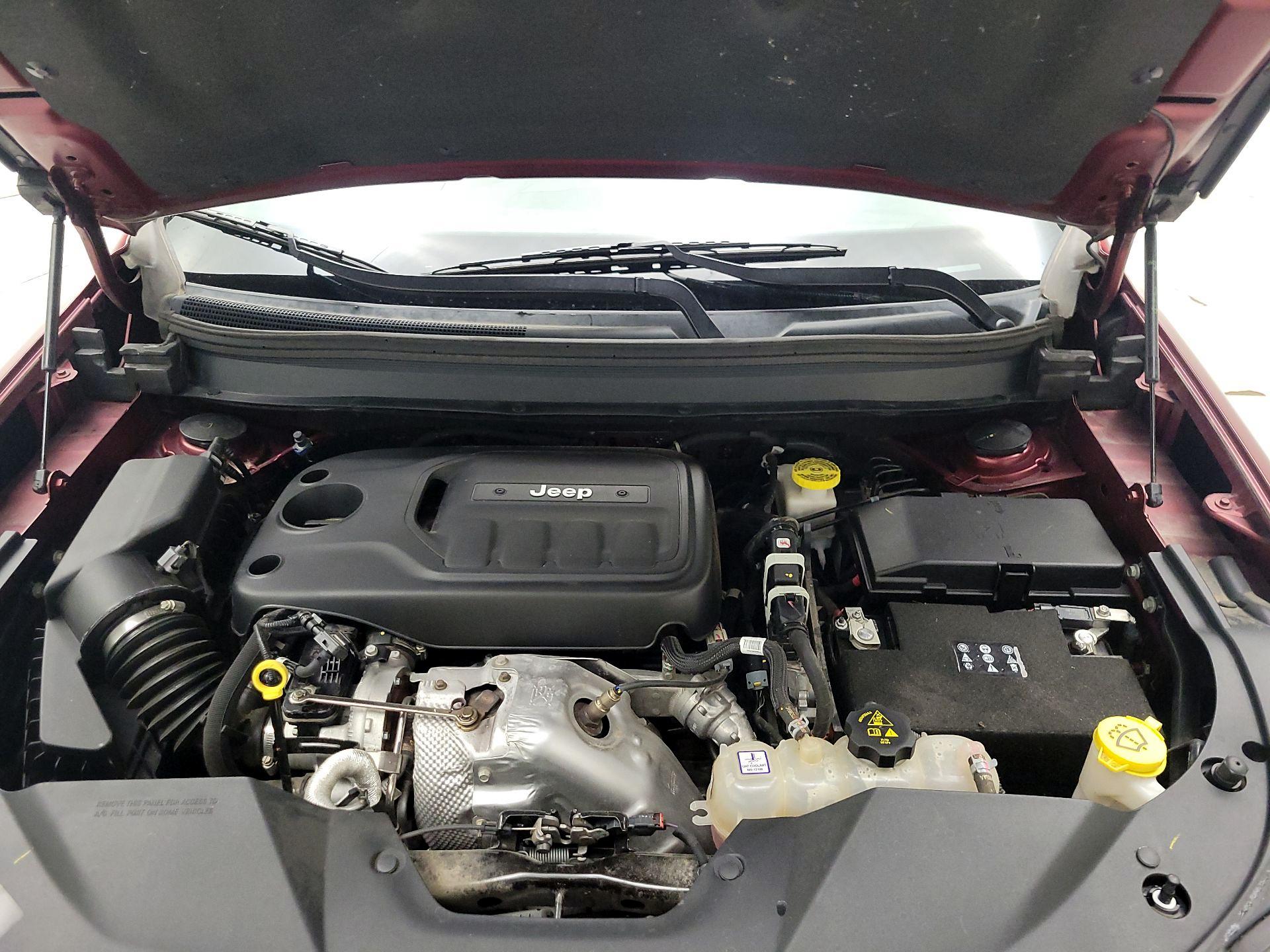 Thumbnail: 2019 Jeep Cherokee - 20