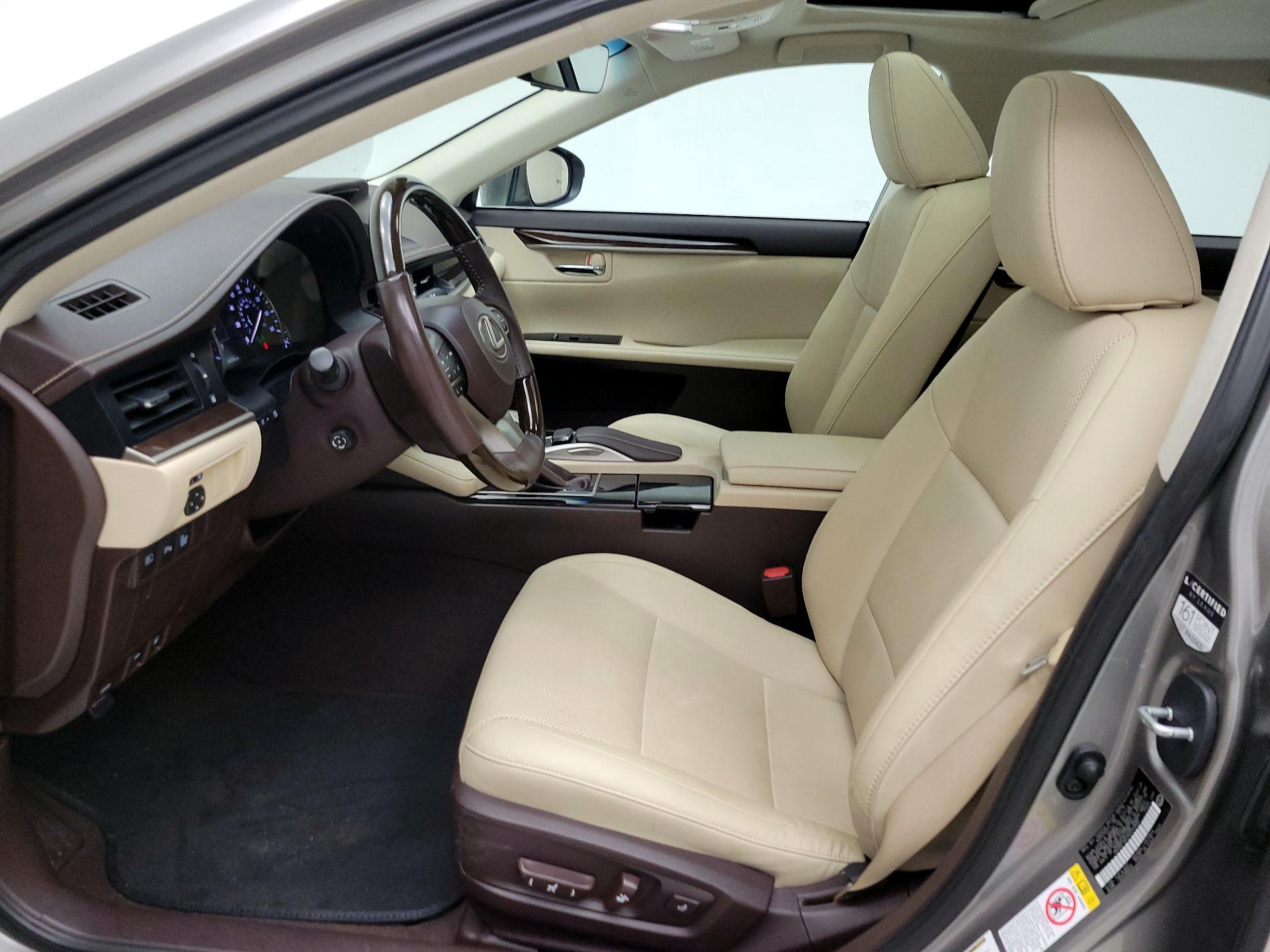 Thumbnail: 2017 Lexus ES - 11