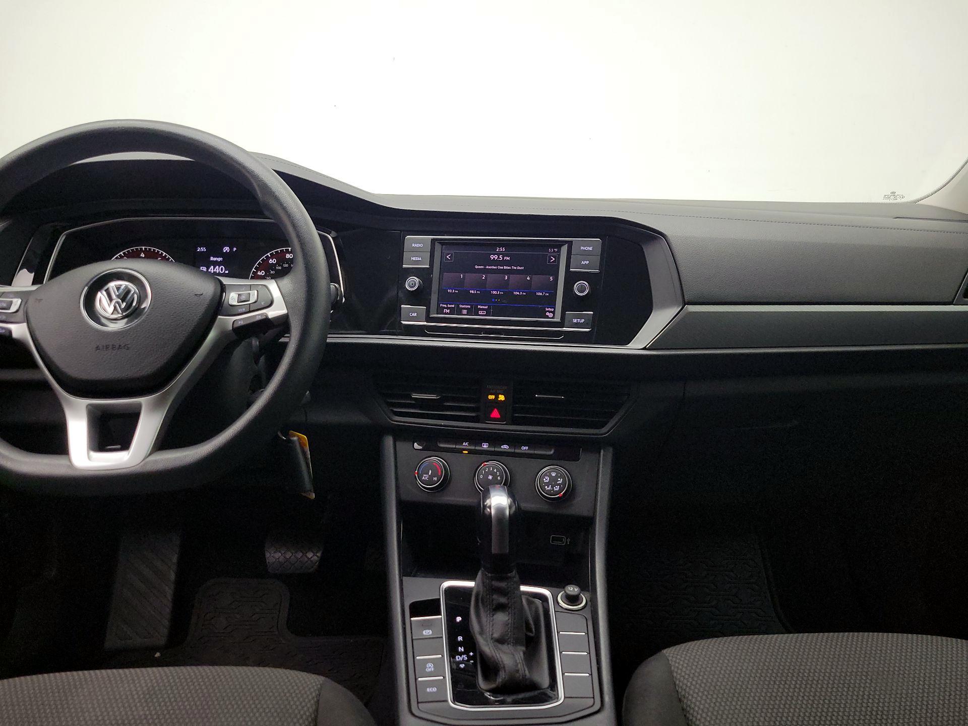 Thumbnail: 2019 Volkswagen Jetta - 9
