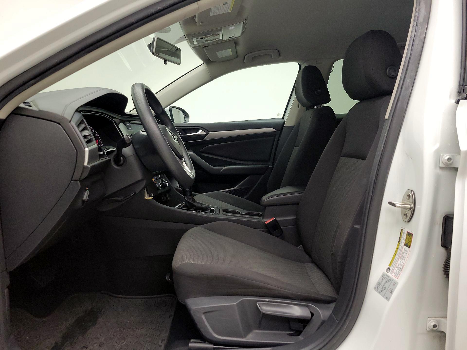Thumbnail: 2019 Volkswagen Jetta - 11
