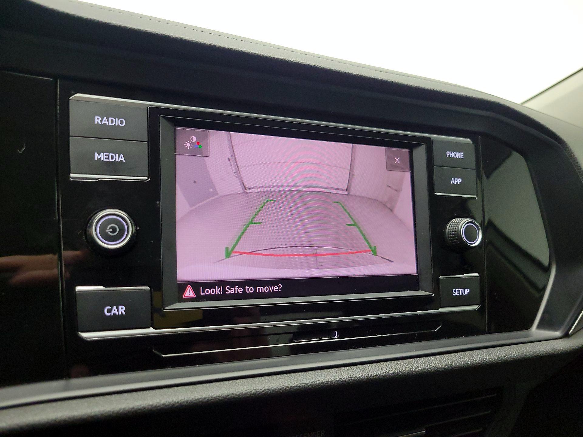 Thumbnail: 2019 Volkswagen Jetta - 14
