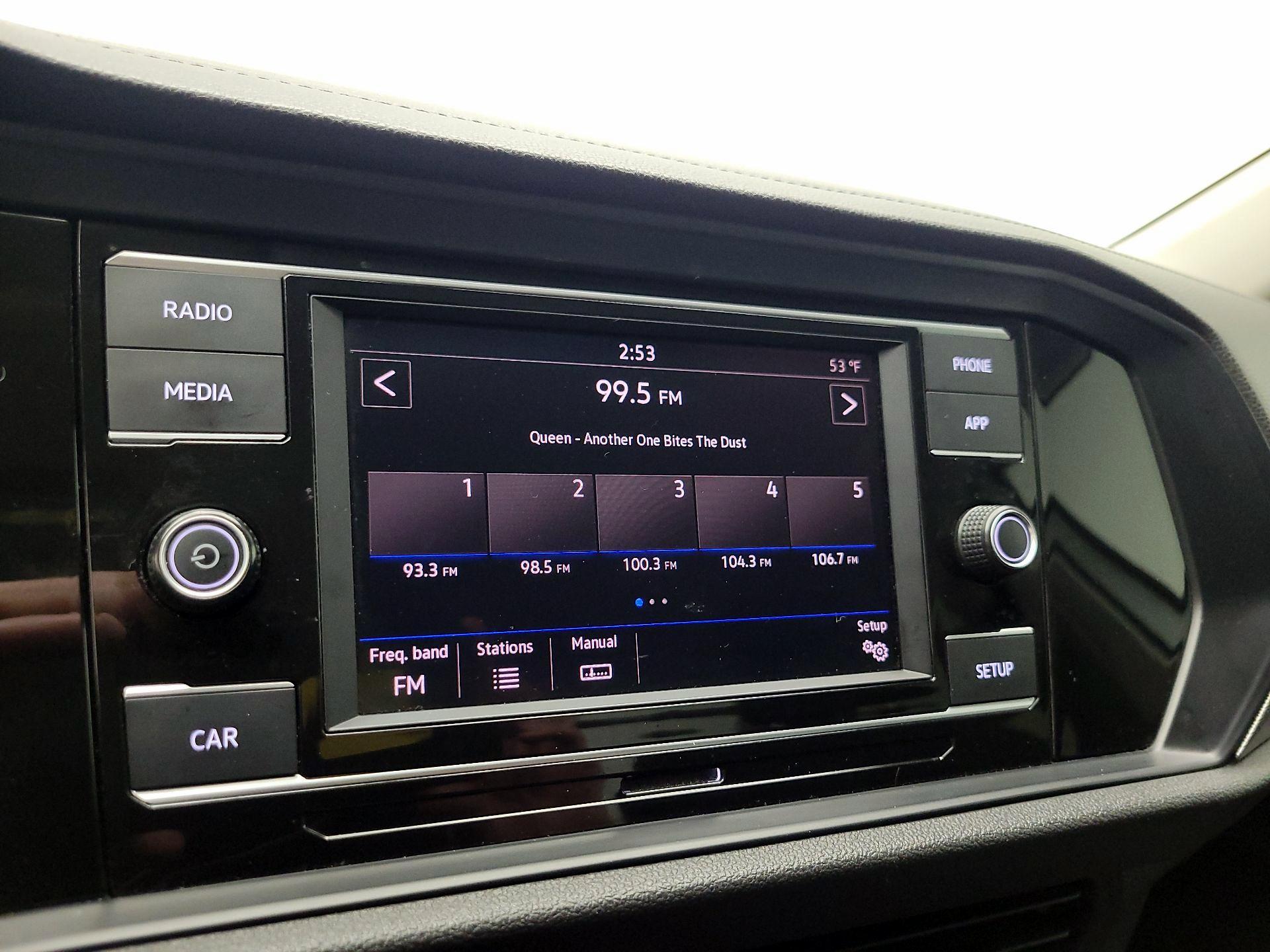 Thumbnail: 2019 Volkswagen Jetta - 15