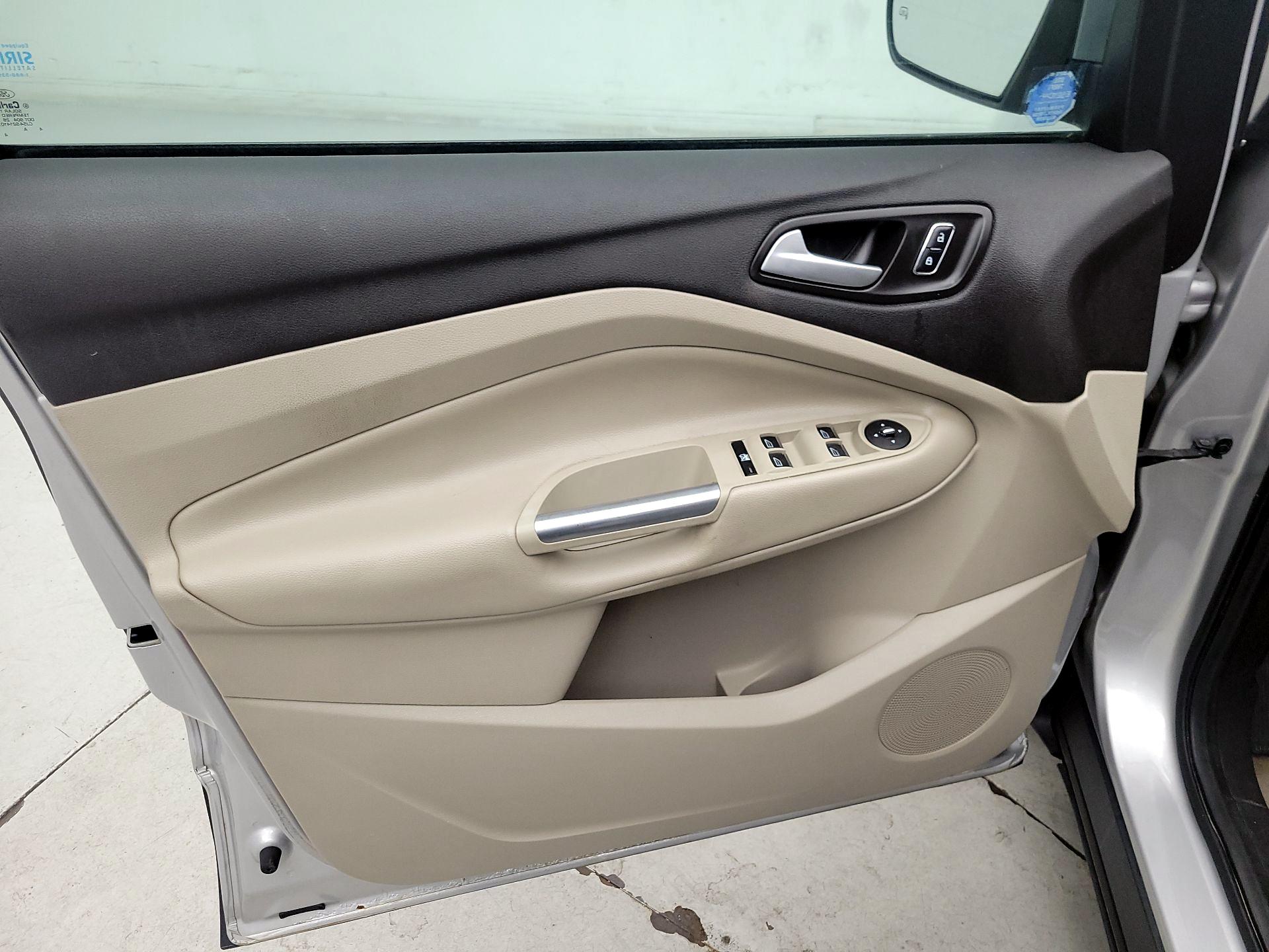 Thumbnail: 2015 Ford Escape - 12