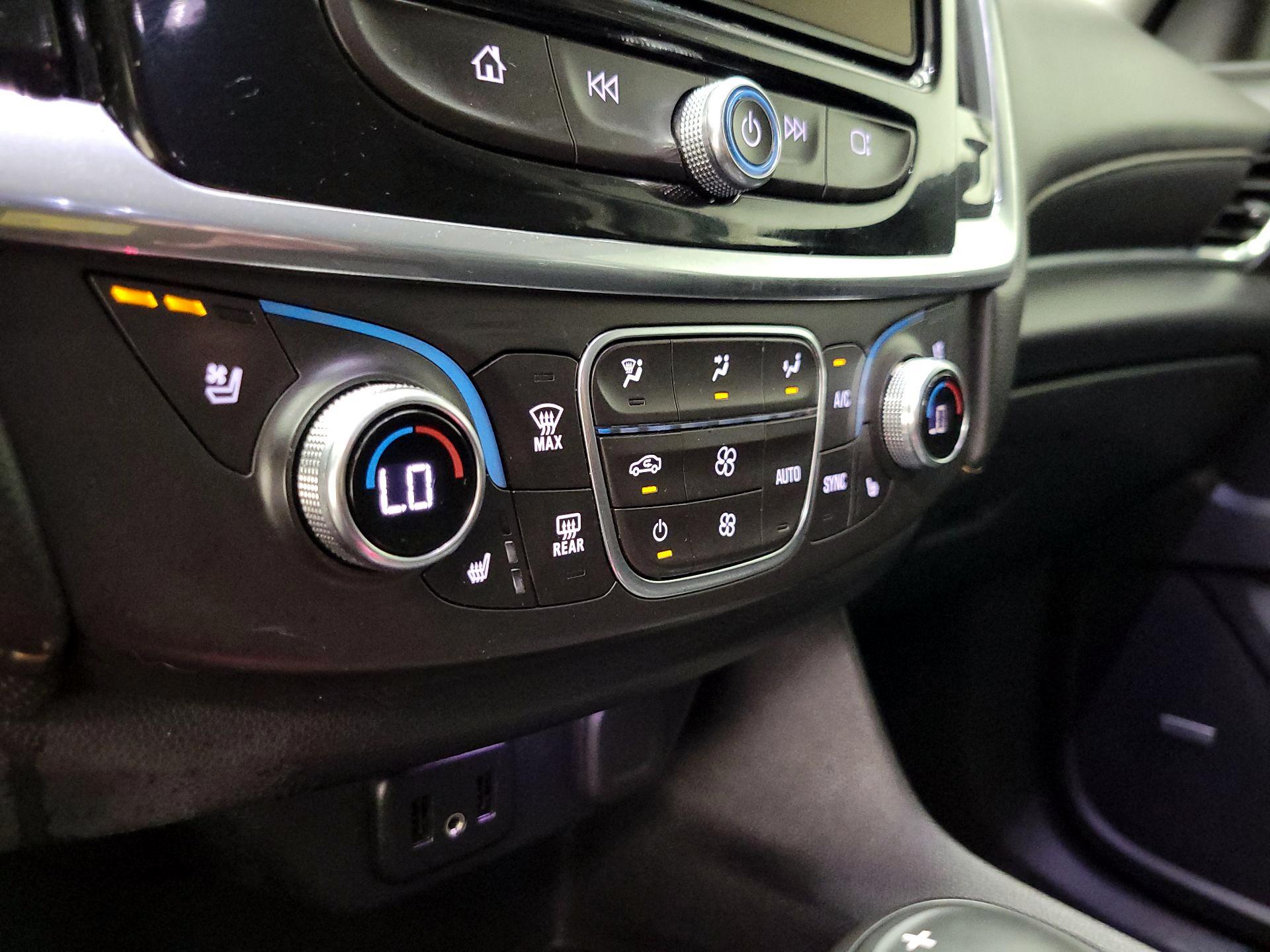 Thumbnail: 2019 Chevrolet Traverse - 17