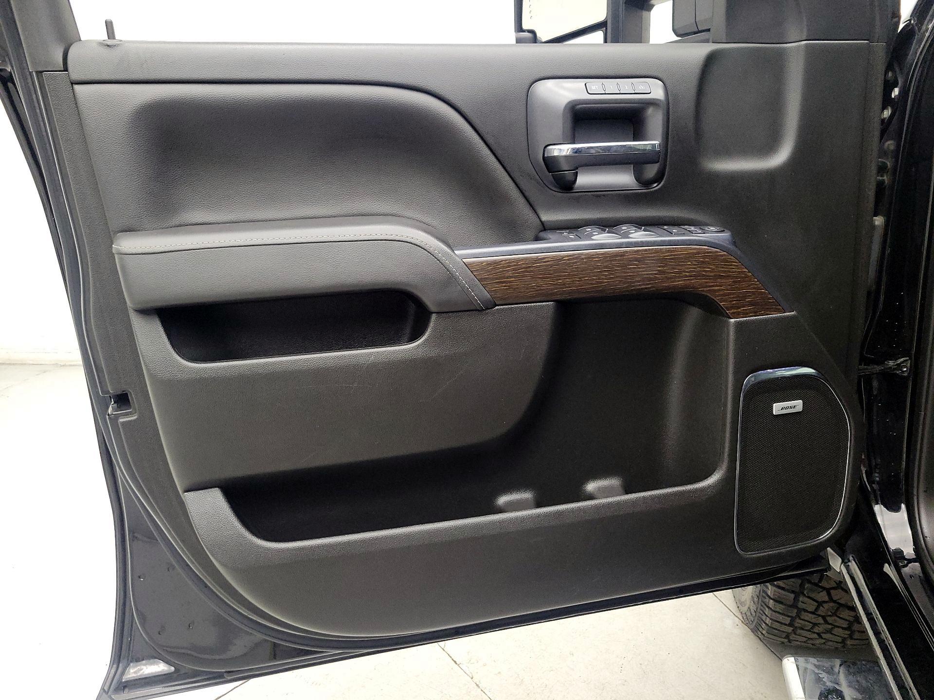 Thumbnail: 2019 GMC Sierra 2500 - 12