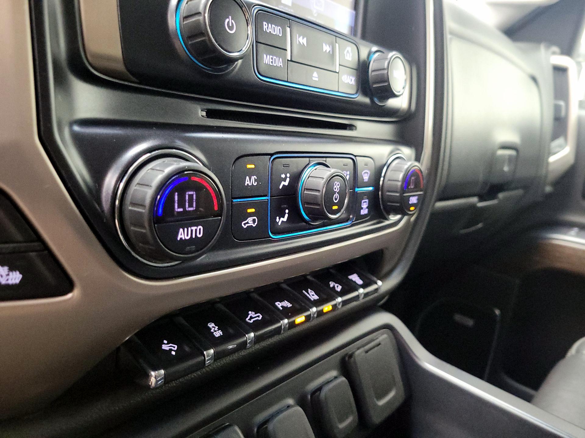 Thumbnail: 2019 GMC Sierra 2500 - 17