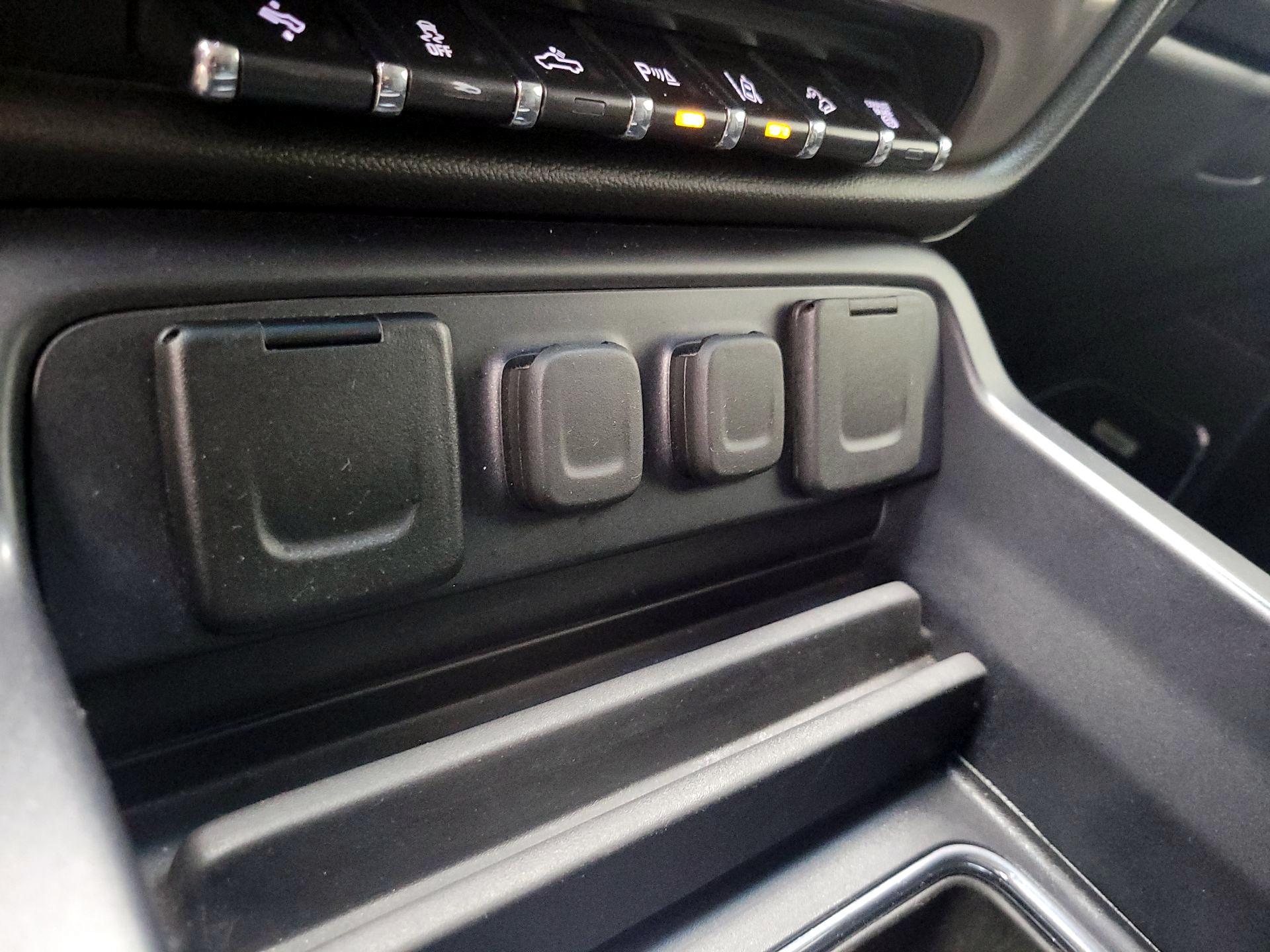 Thumbnail: 2019 GMC Sierra 2500 - 19