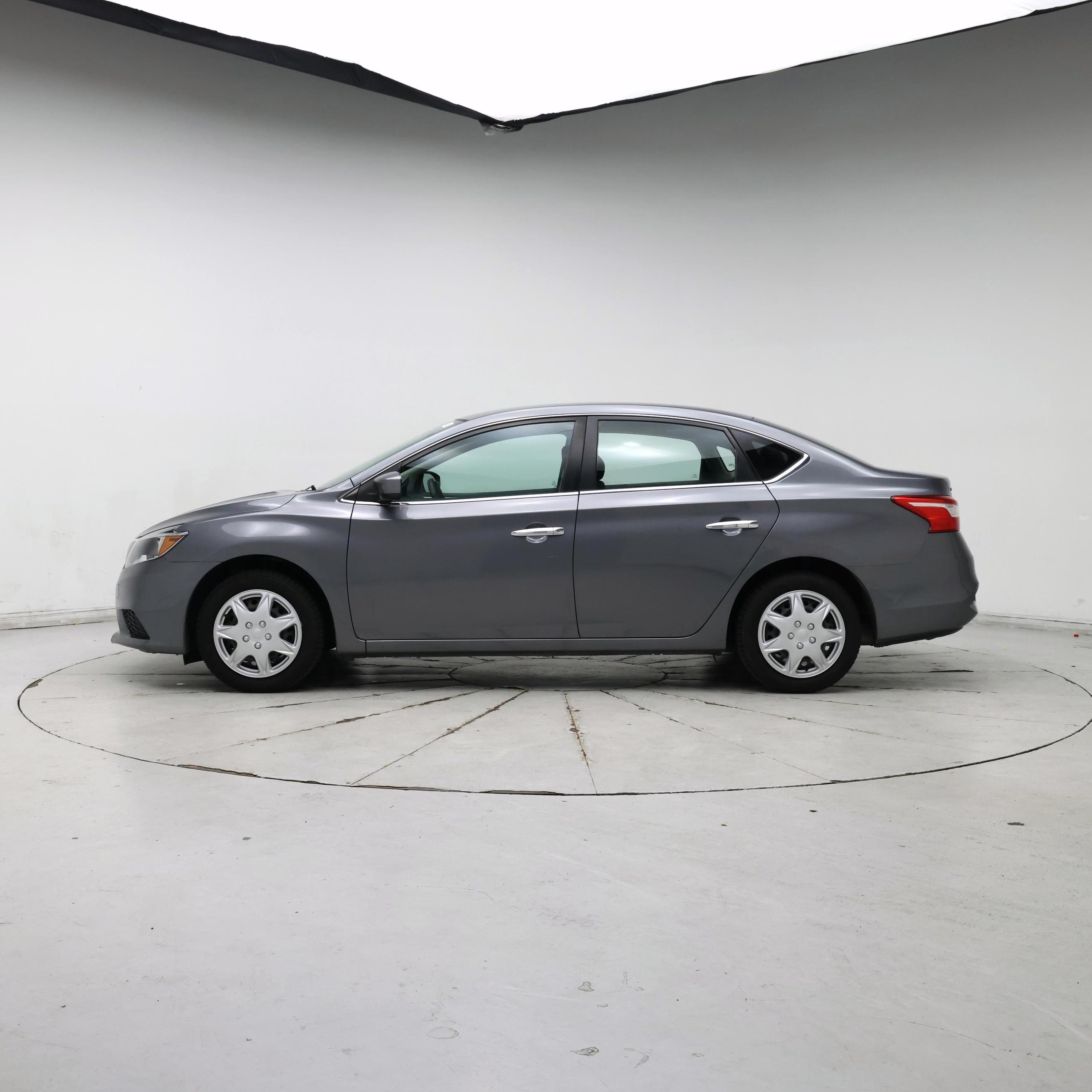 Thumbnail: 2019 Nissan Sentra - 3