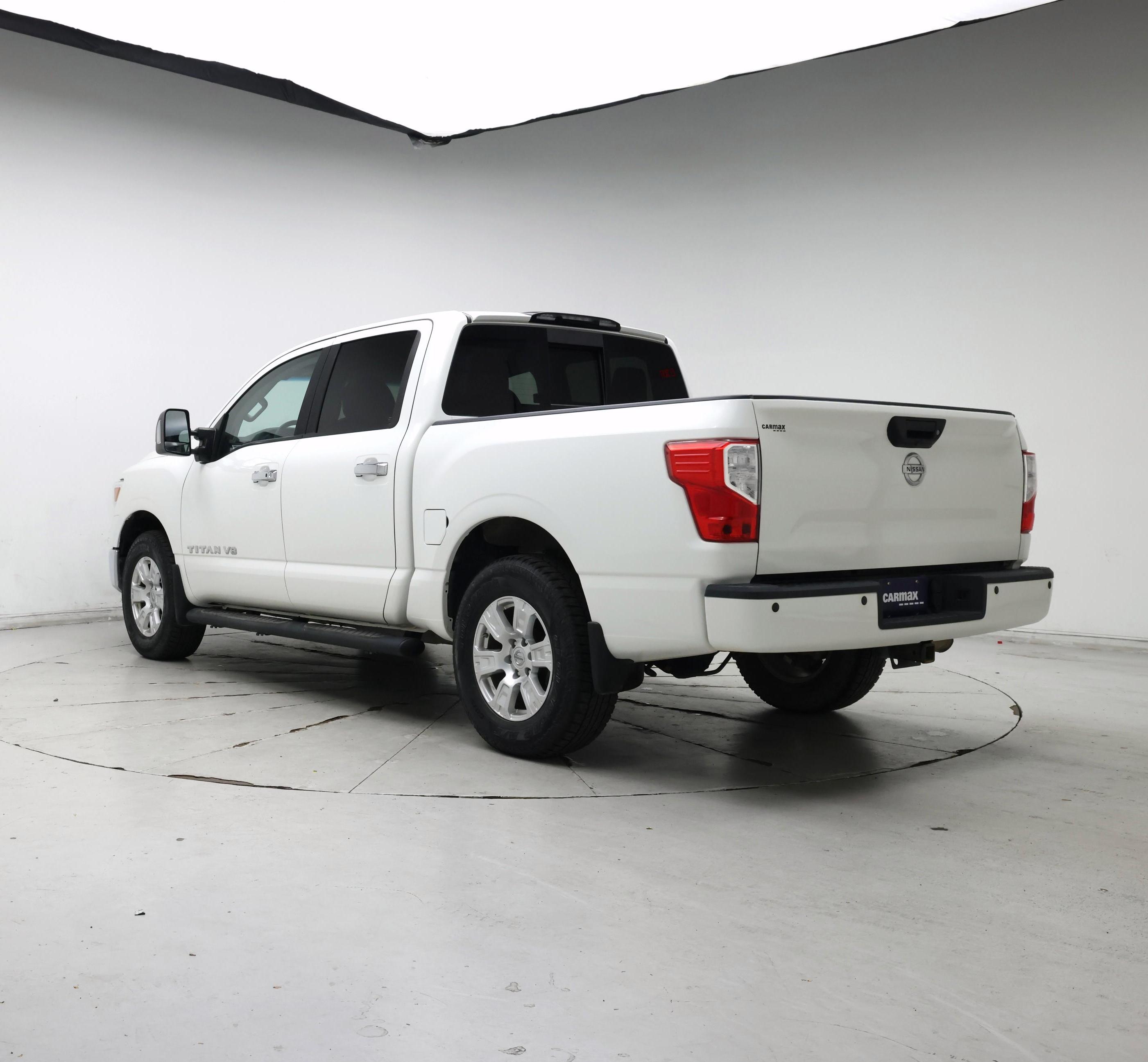 Thumbnail: 2018 Nissan Titan - 2
