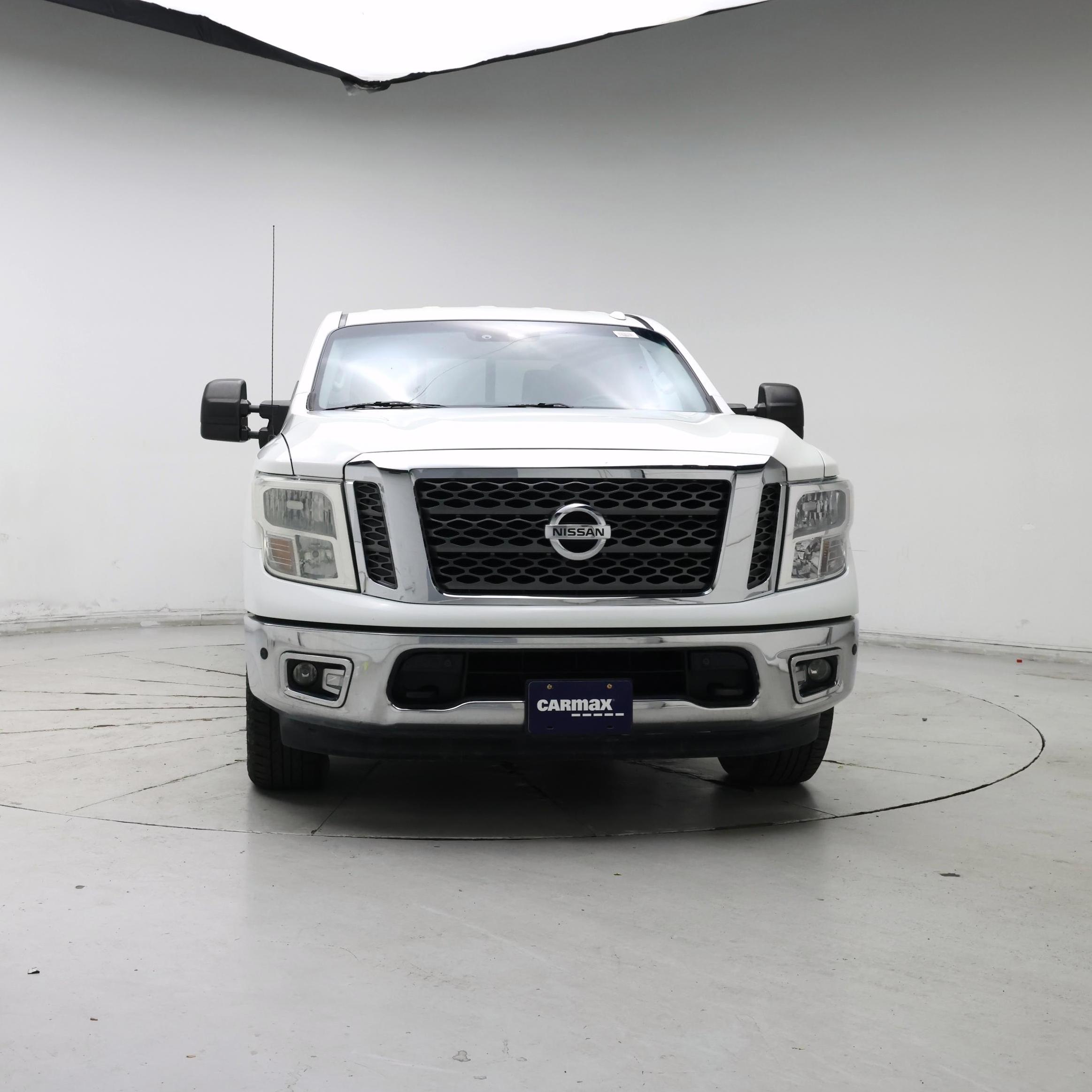 Thumbnail: 2018 Nissan Titan - 5