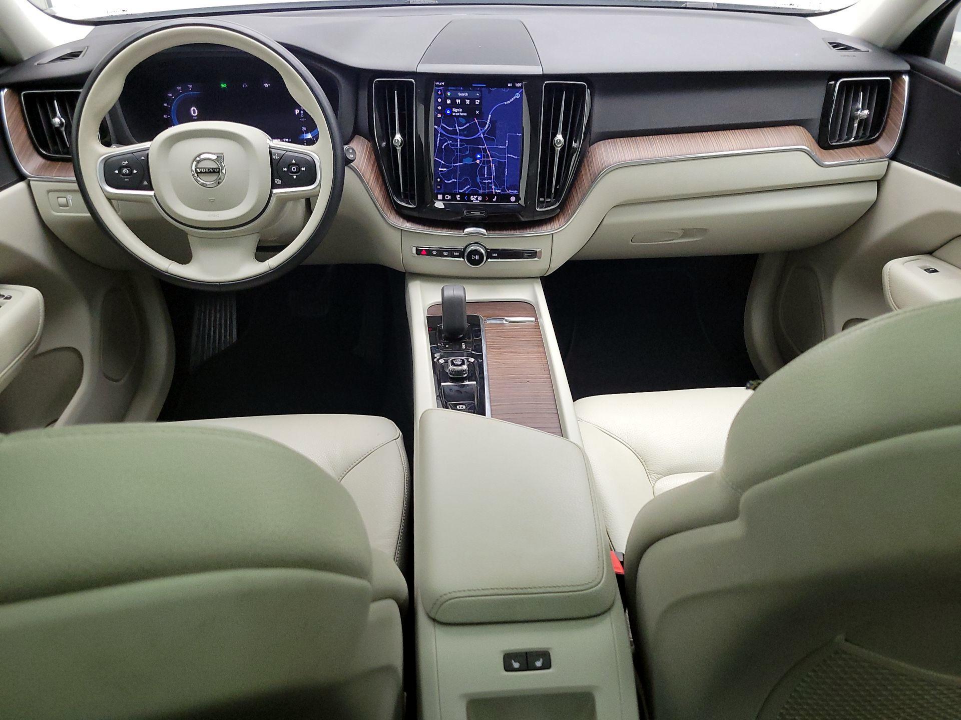 Thumbnail: 2022 Volvo XC60 - 9
