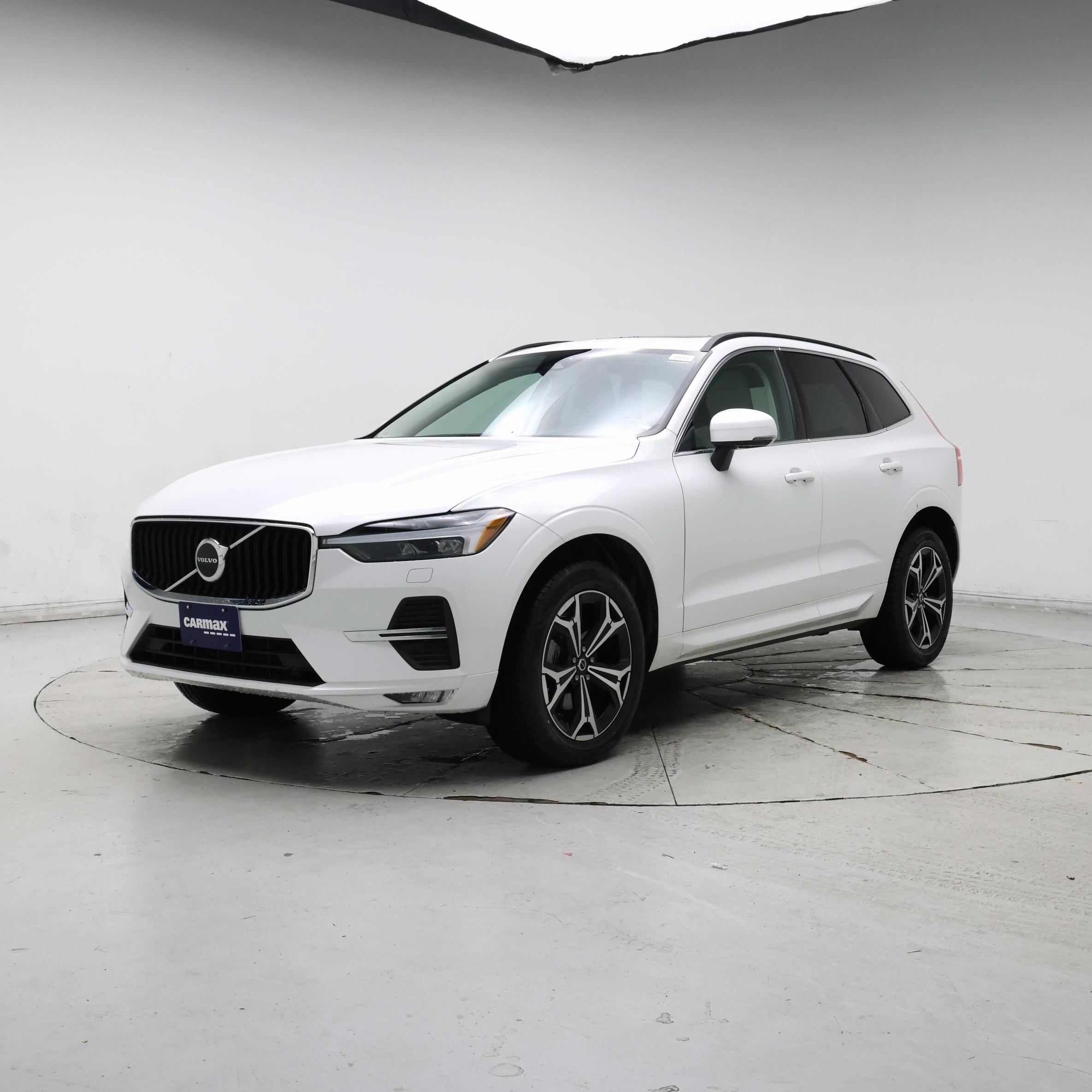 Thumbnail: 2022 Volvo XC60 - 4