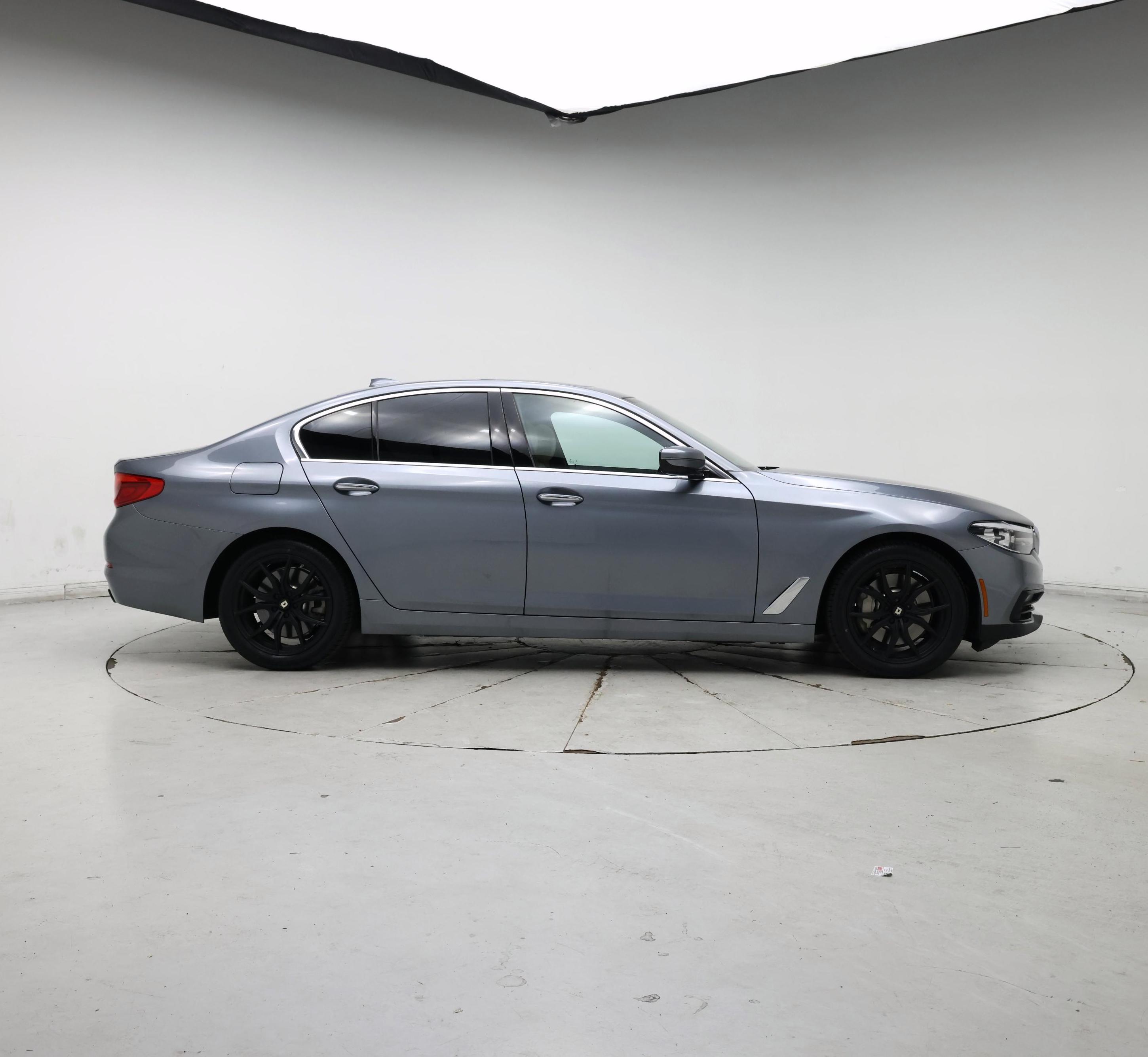Thumbnail: 2018 BMW 5 Series - 7