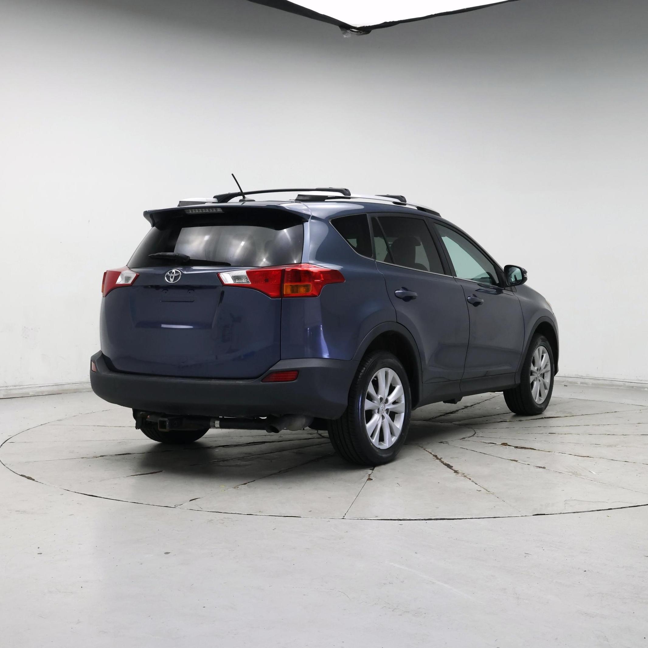 Thumbnail: 2014 Toyota RAV4 - 8